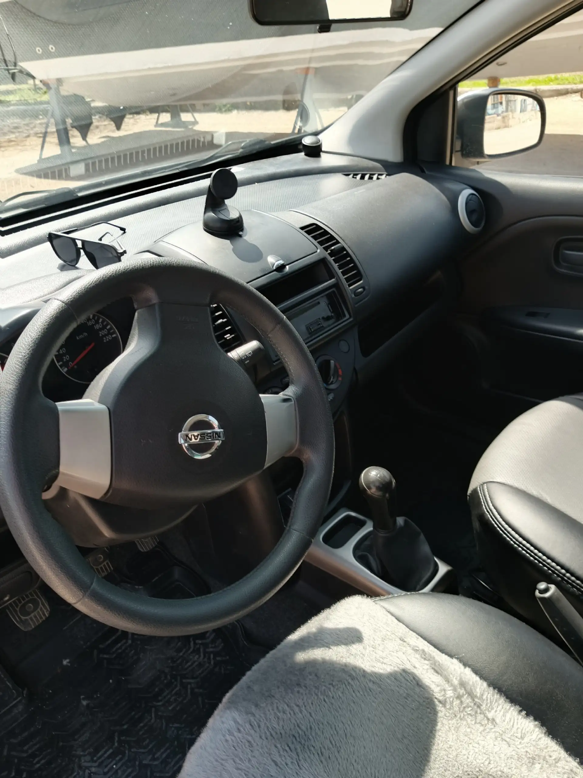 Продается НИССАН НОУТ 2012 года - Авто в Севастополь