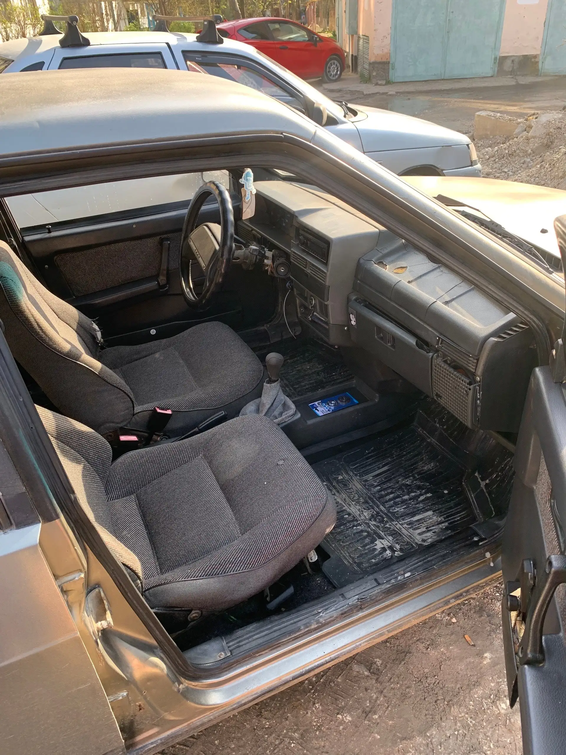 Продажа ВАЗ 21099 2001 года выпуска - Авто в Севастополь