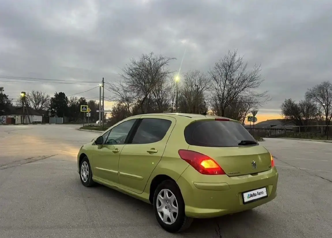 Продажа Peugeot 308 2008 года - Авто в Красноперекопск