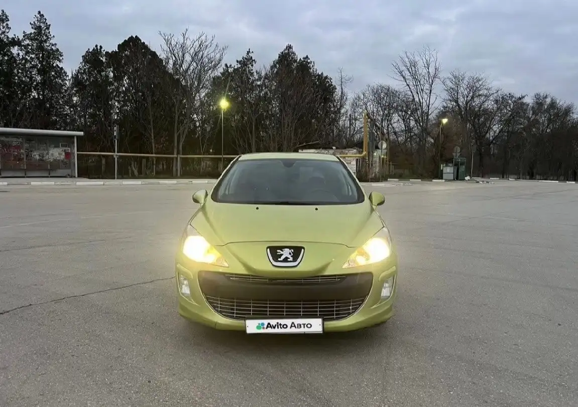 Продажа Peugeot 308 2008 года - Авто в Красноперекопск