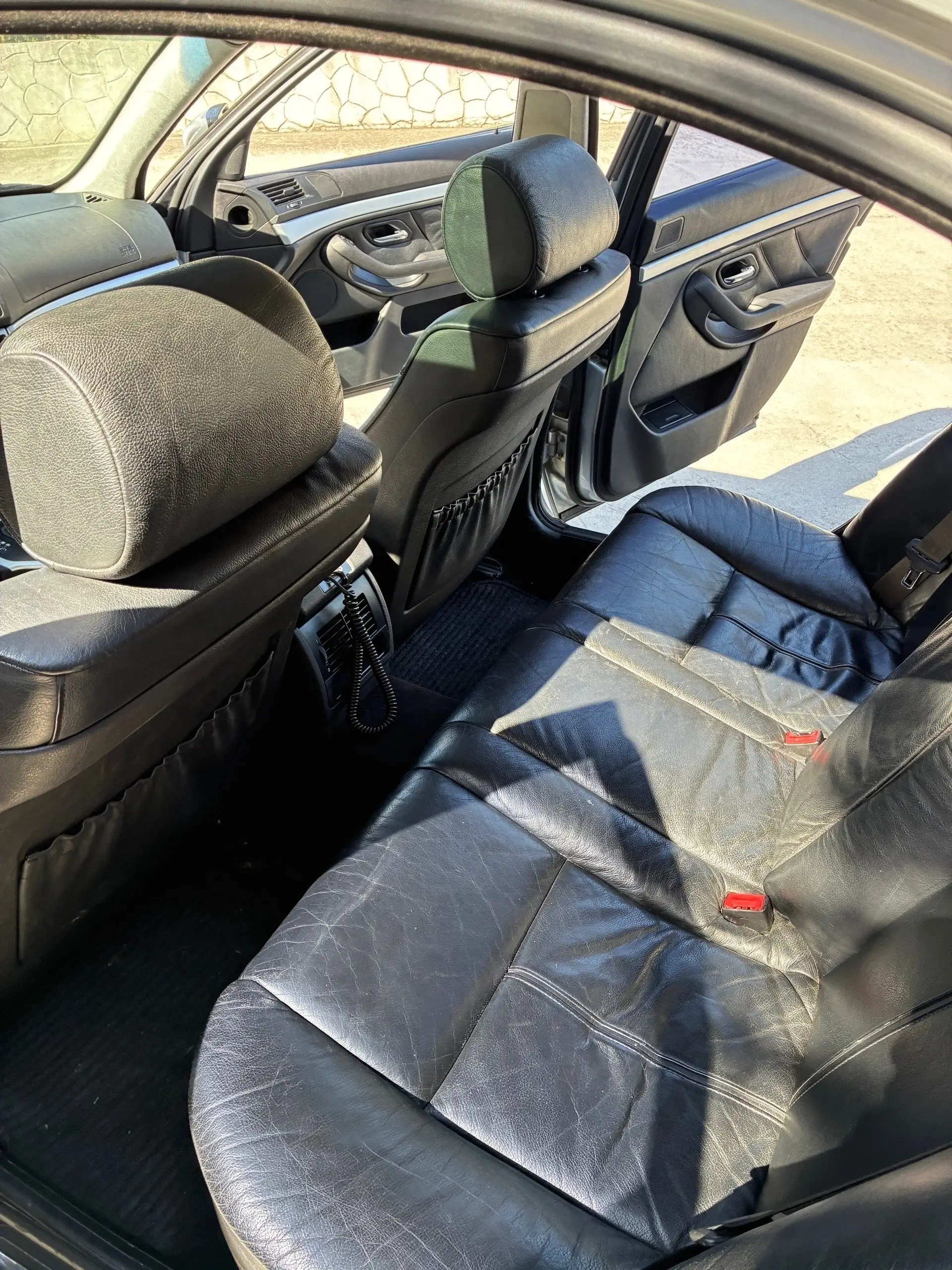 BMW e39 523i 2000 года - Авто в Севастополь