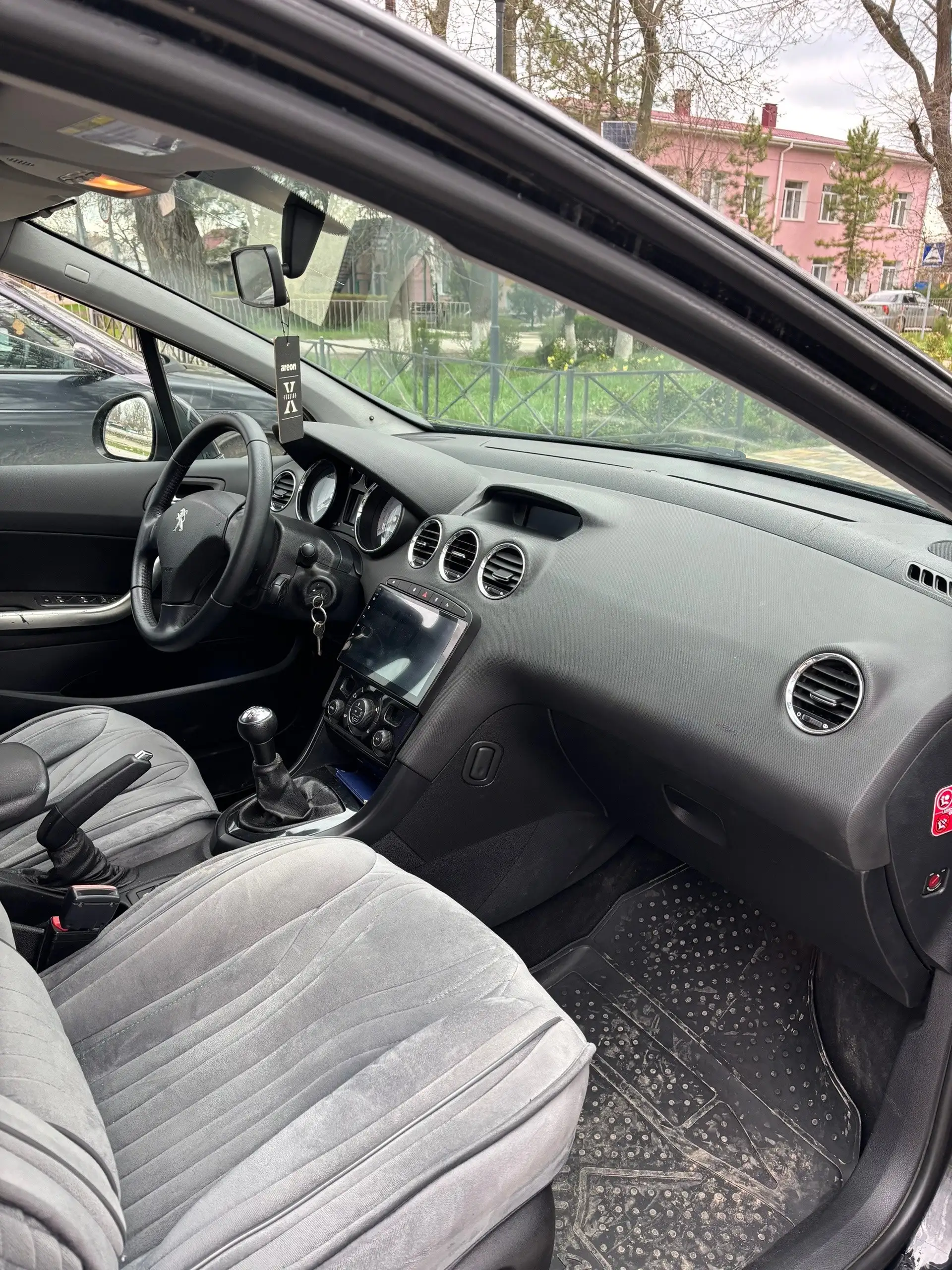 Продажа дизельного автомобиля (890 т.р.) - Авто в Нижнегорский