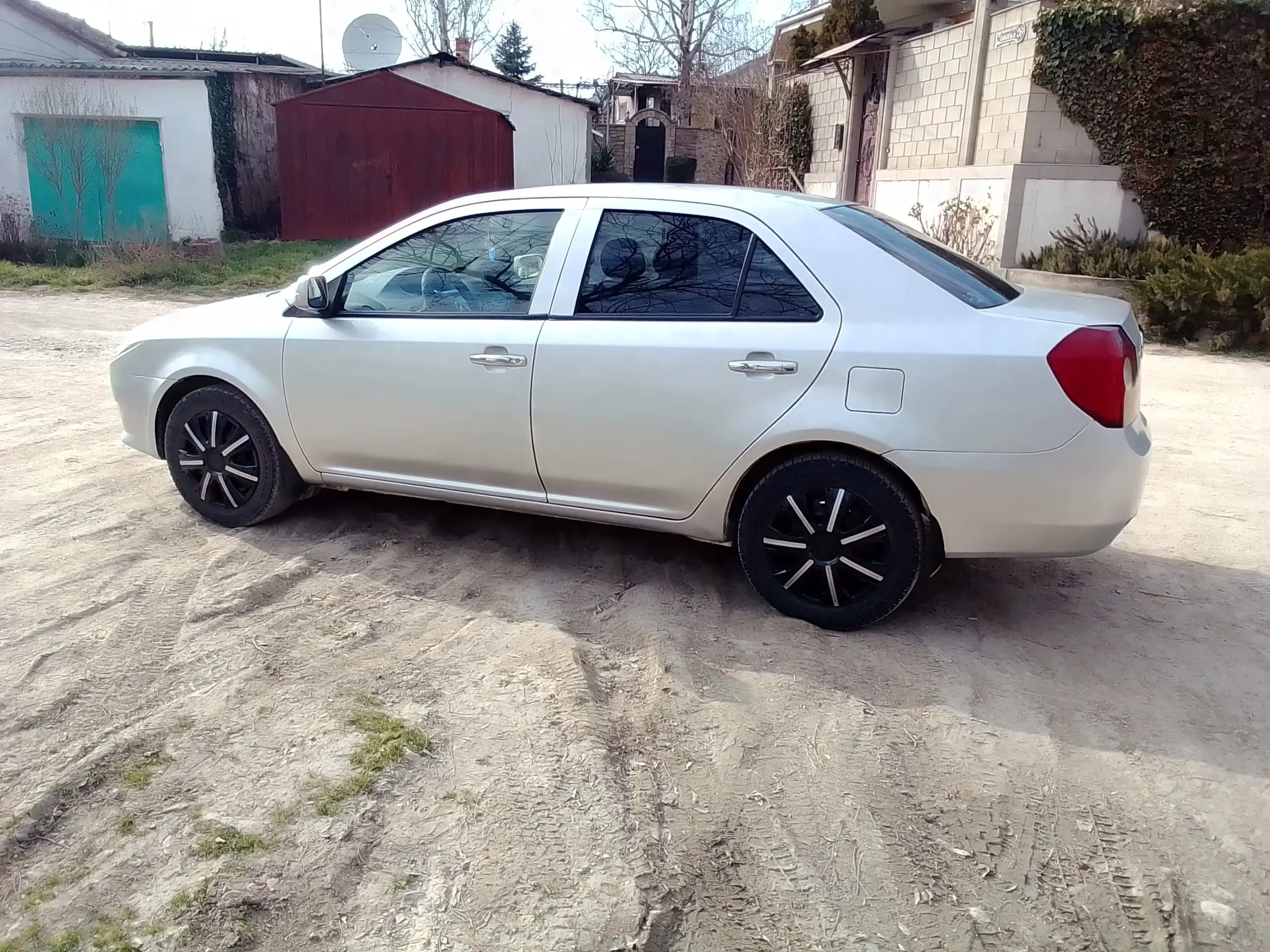 GEELY MK 2011 года - Легковые автомобили (Авто) в Белогорск