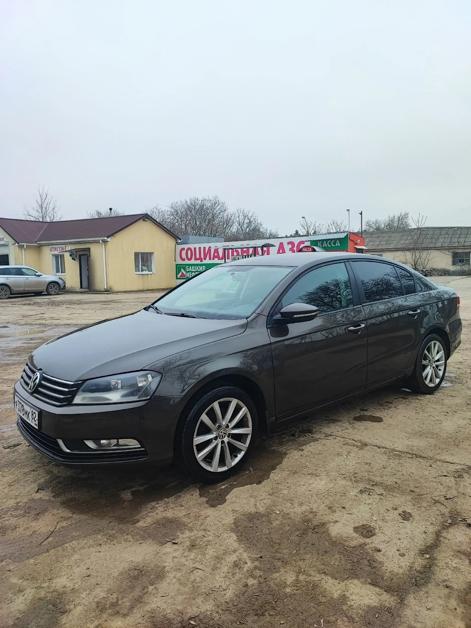 Volkswagen Passat B7 2012 - Легковые автомобили (Авто) в Ленино