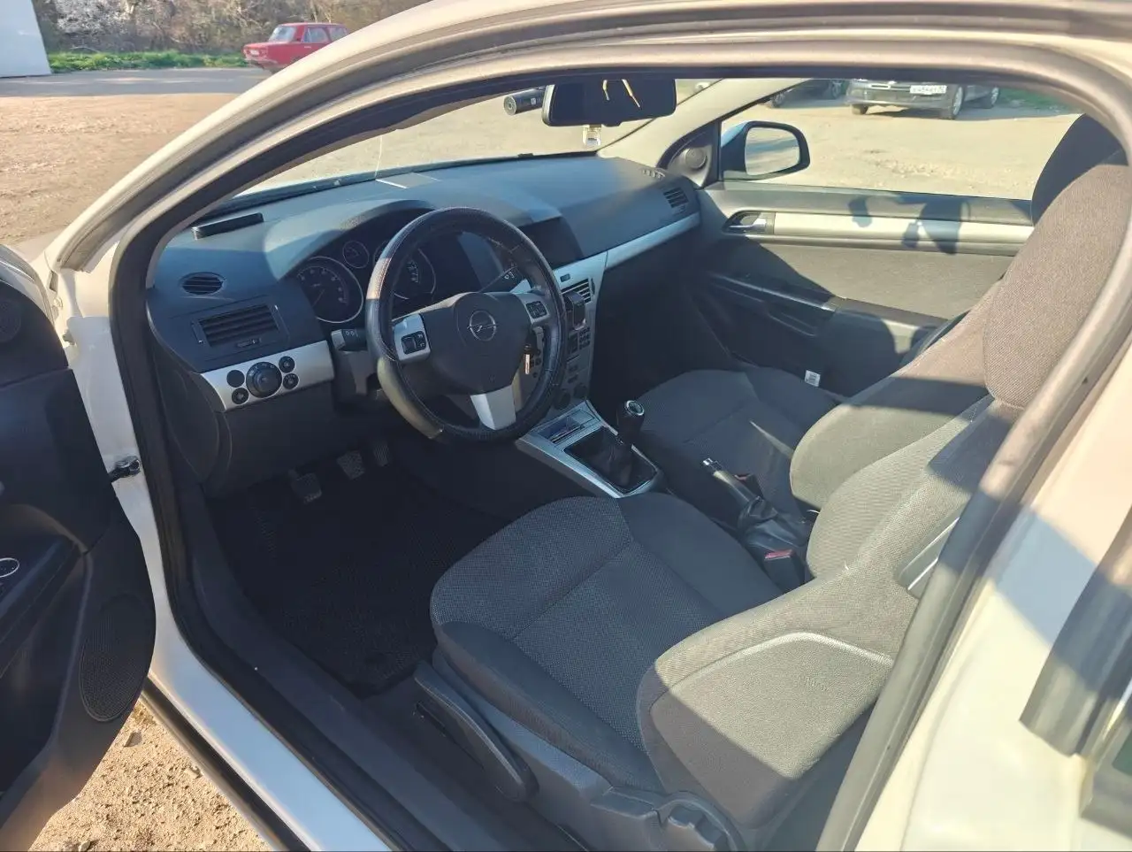 Opel Astra GTC 2010 - Легковые автомобили (Авто) в Севастополь