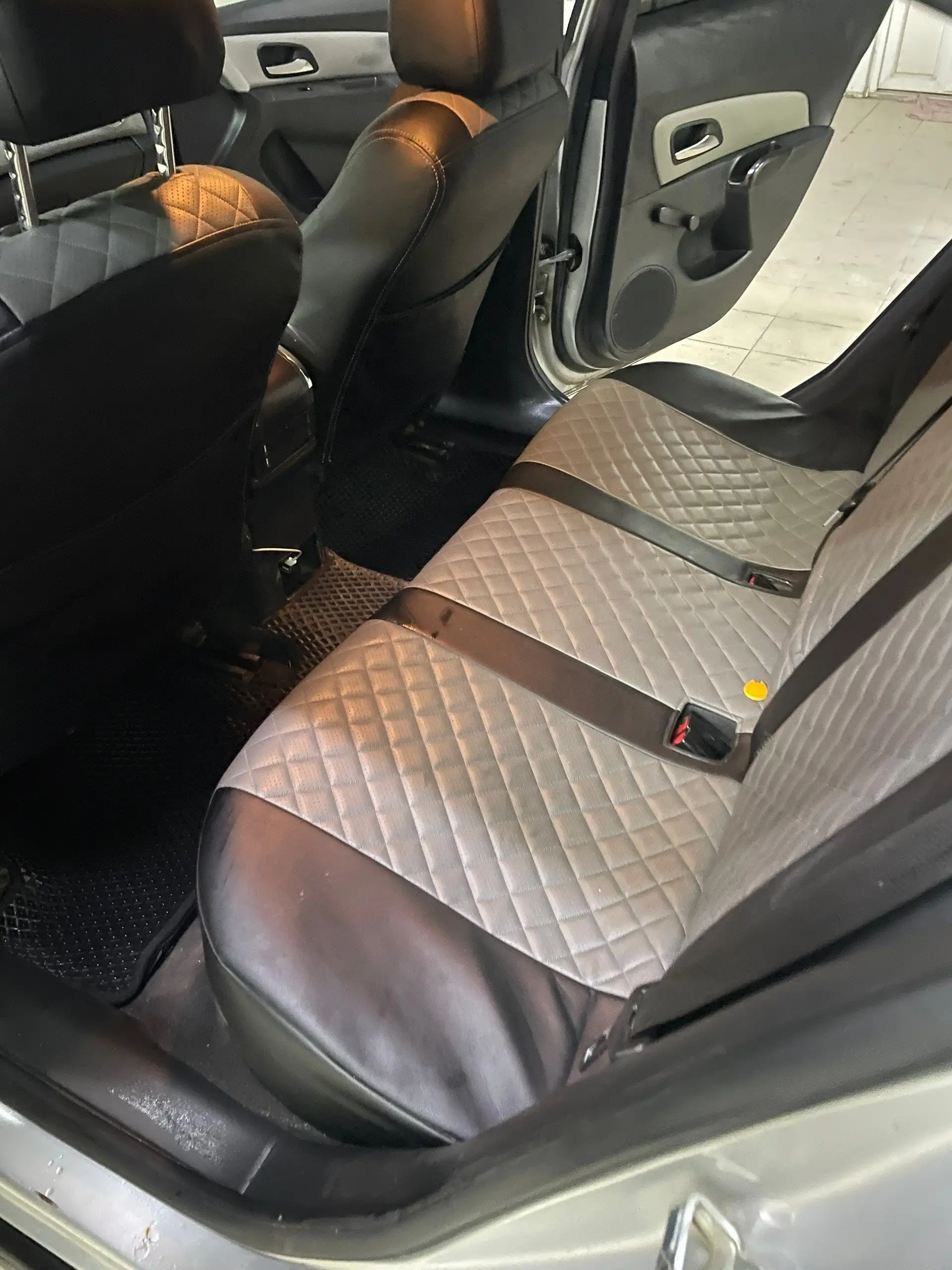 Chevrolet Cruze 1.6 AT 2012 - Легковые автомобили (Авто) в Евпатория