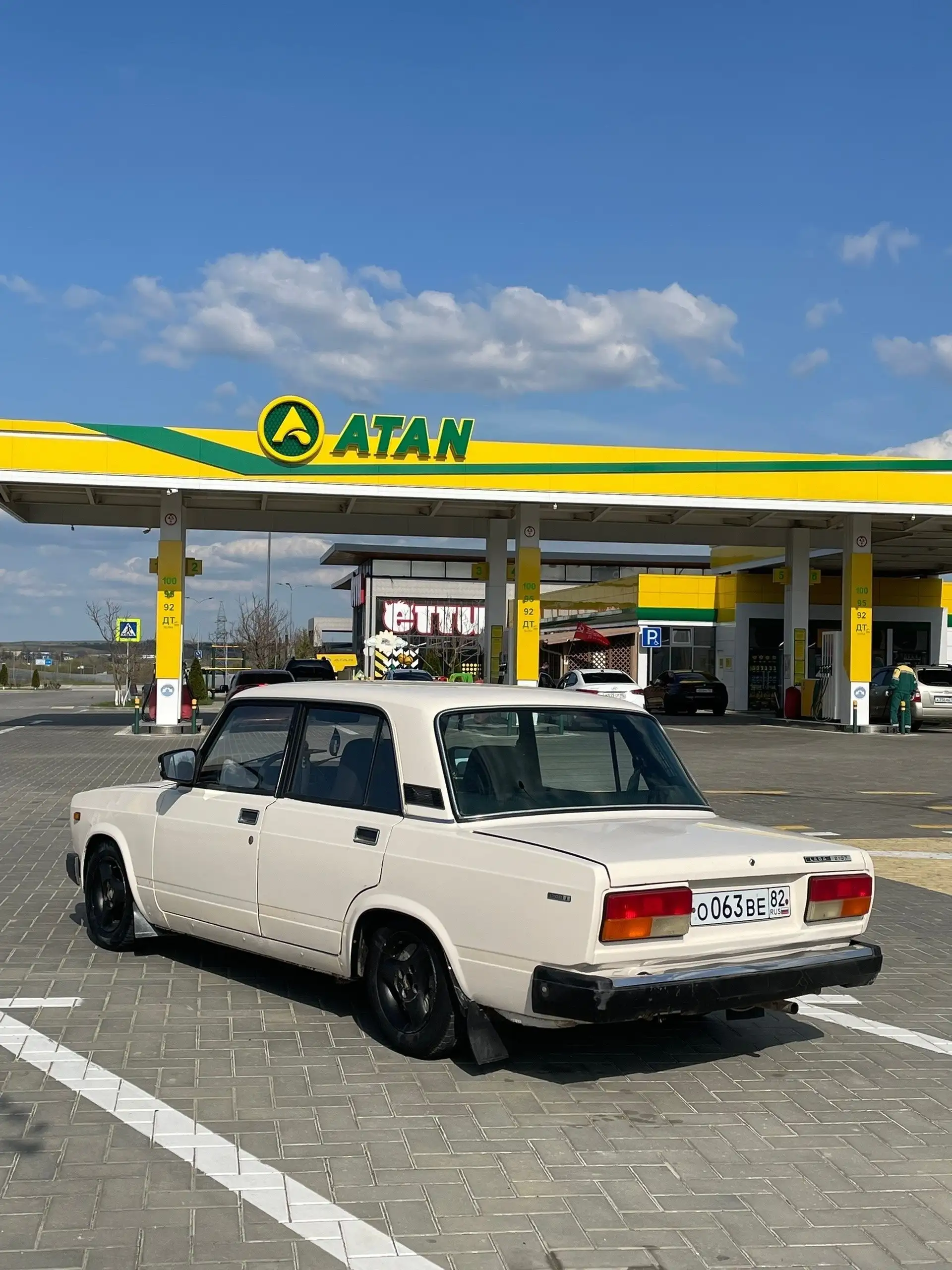 Продажа ВАЗ 2107 1.7 Тайга - Легковые автомобили (Авто) в Симферополь
