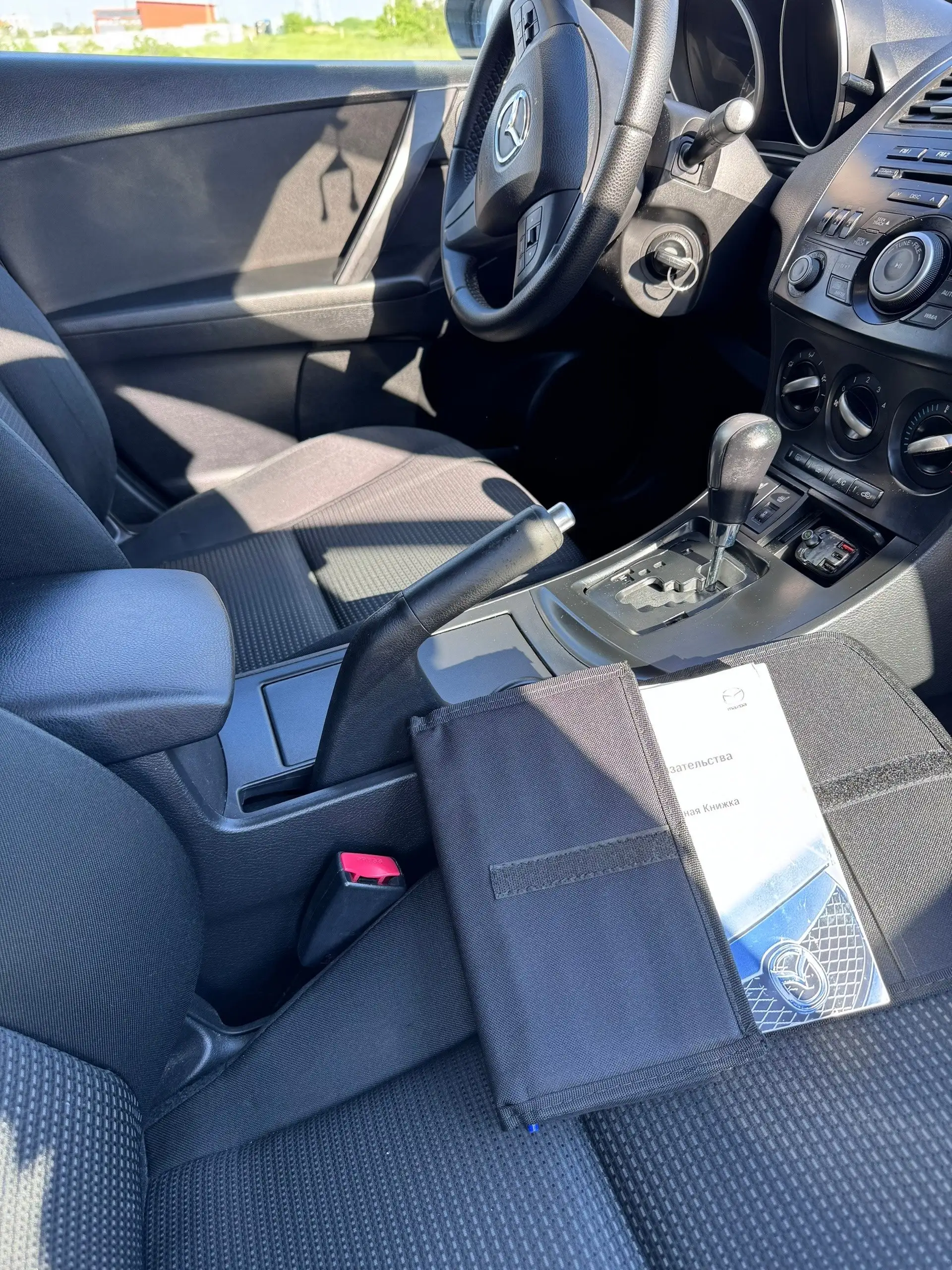 Mazda 3 2012/2013, 850 000 руб - Легковые автомобили (Авто) в Неизвестно