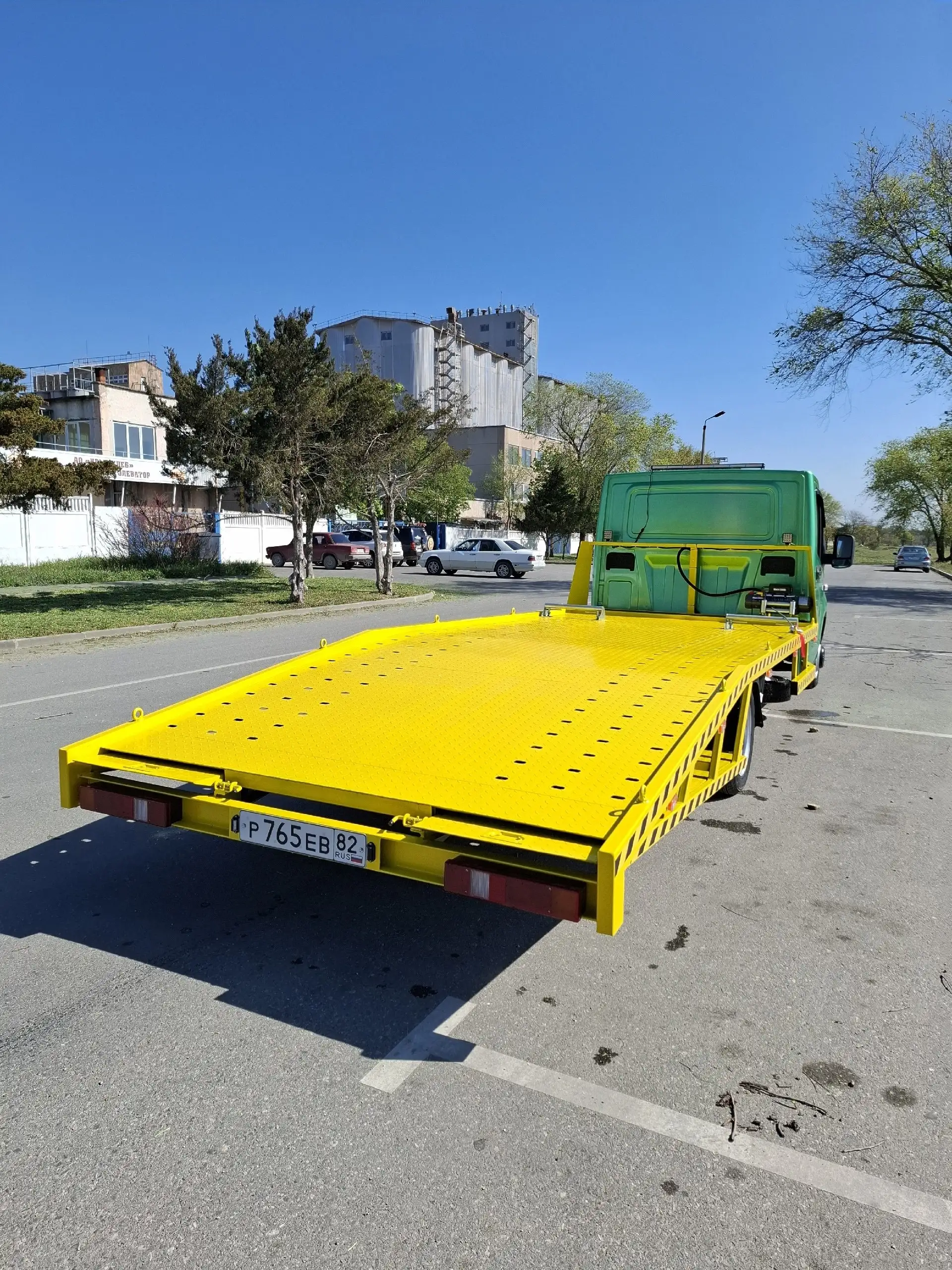 Продам Специальный Эвакуатор - Авто в Евпатория