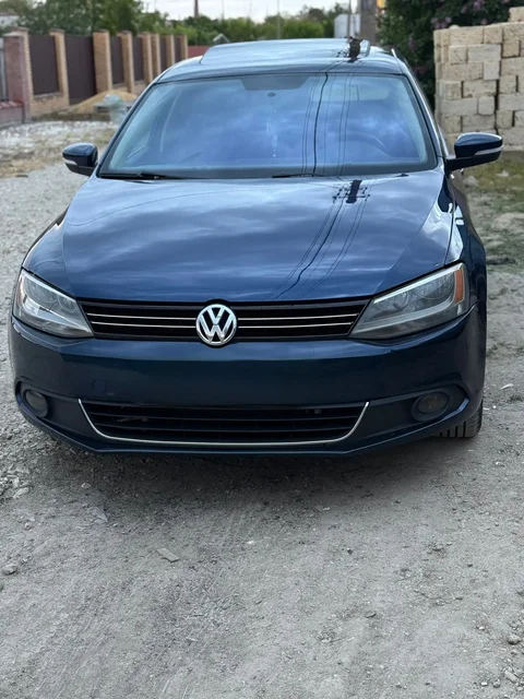 Volkswagen Jetta 2012 - Авто в Армянск