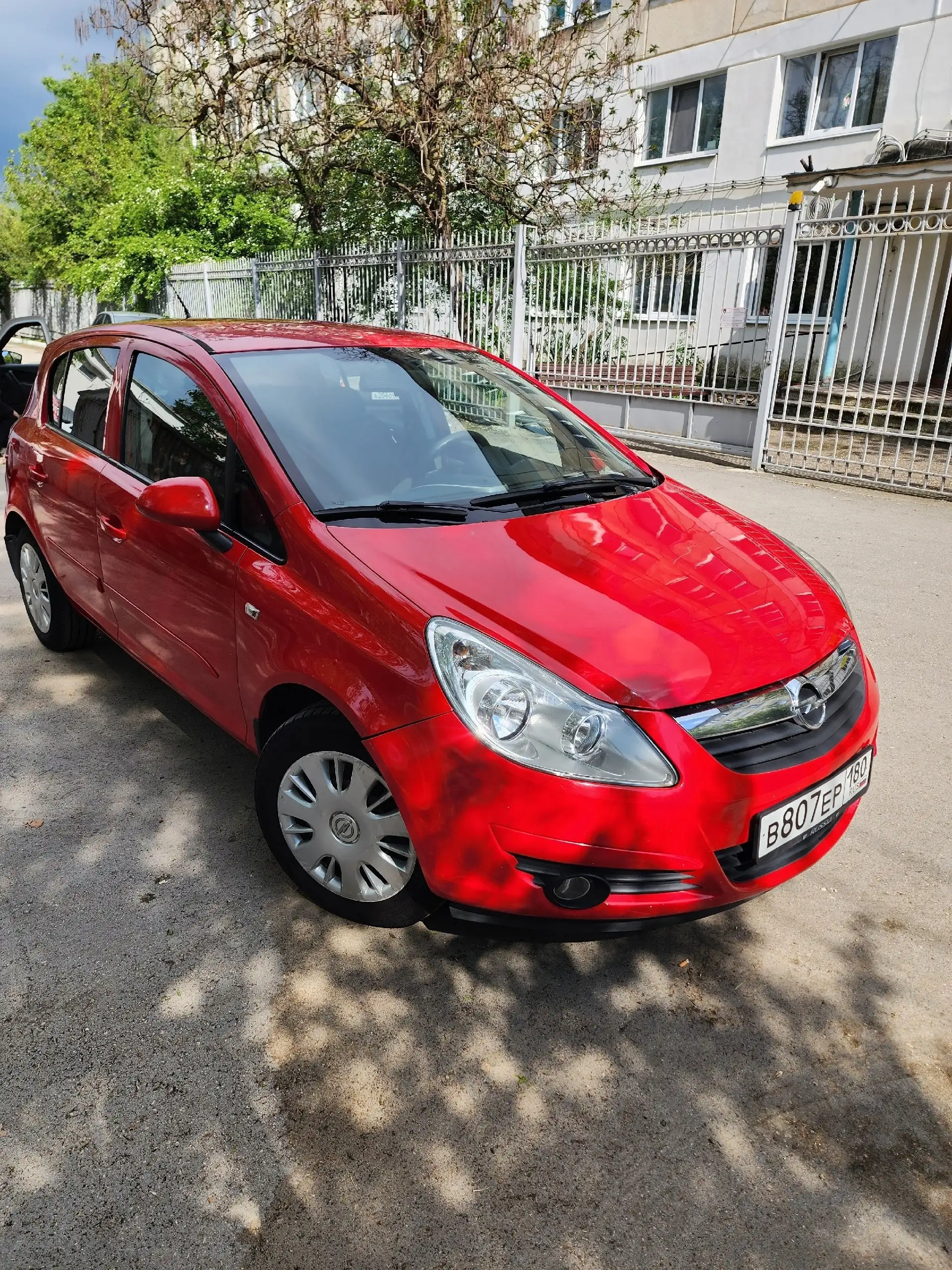 Opel Corsa 1.2 Robot 2010 - Легковые автомобили (Авто) в Севастополь