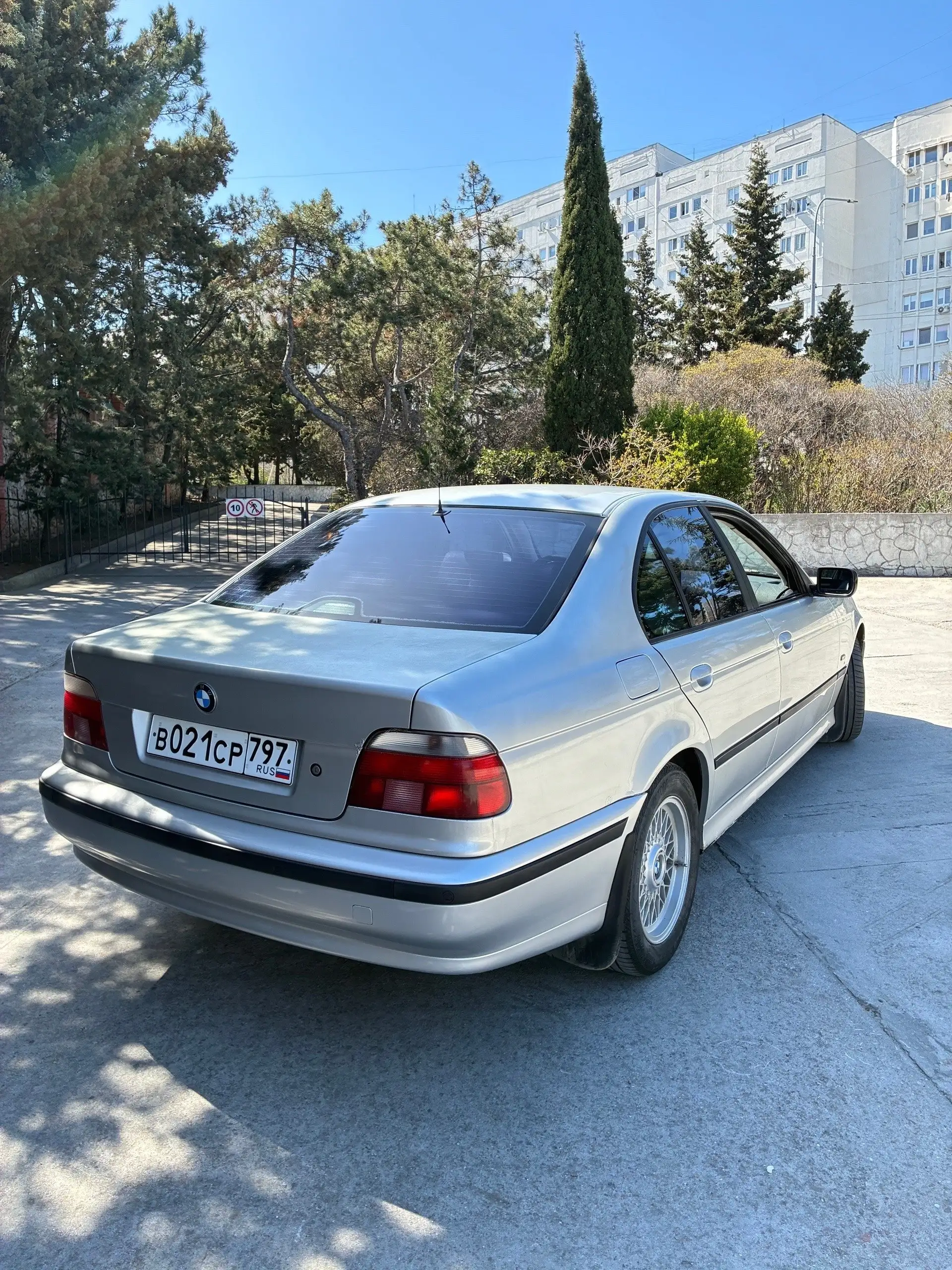 BMW E39 2000 г. - Легковые автомобили (Авто) в Севастополь