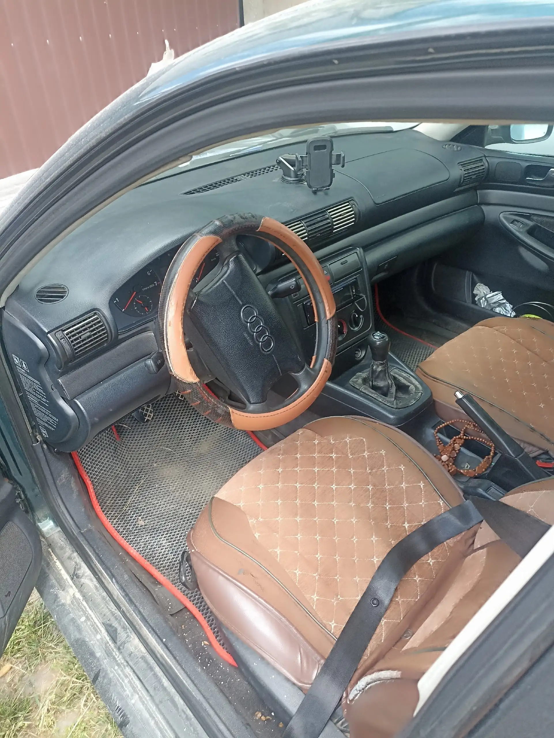 Продам Ауди А4 - Авто в Симферополь