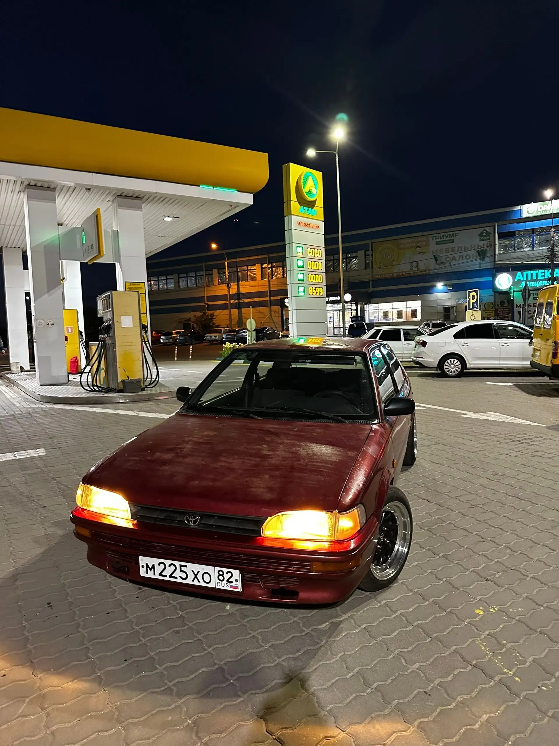 Toyota Corolla Е90 в отличном состоянии - Легковые автомобили (Авто) в Симферополь