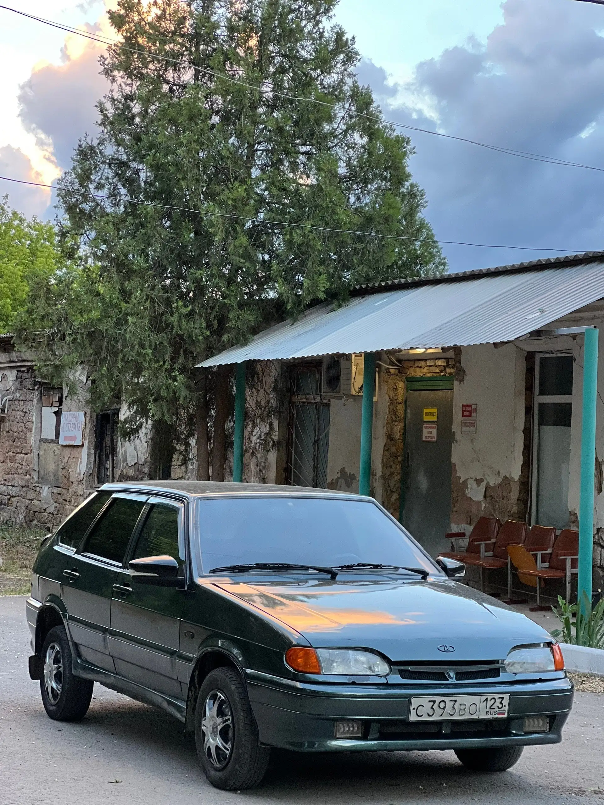 Продажа автомобиля 2006 года - Легковые автомобили (Авто) в Красногвардейское