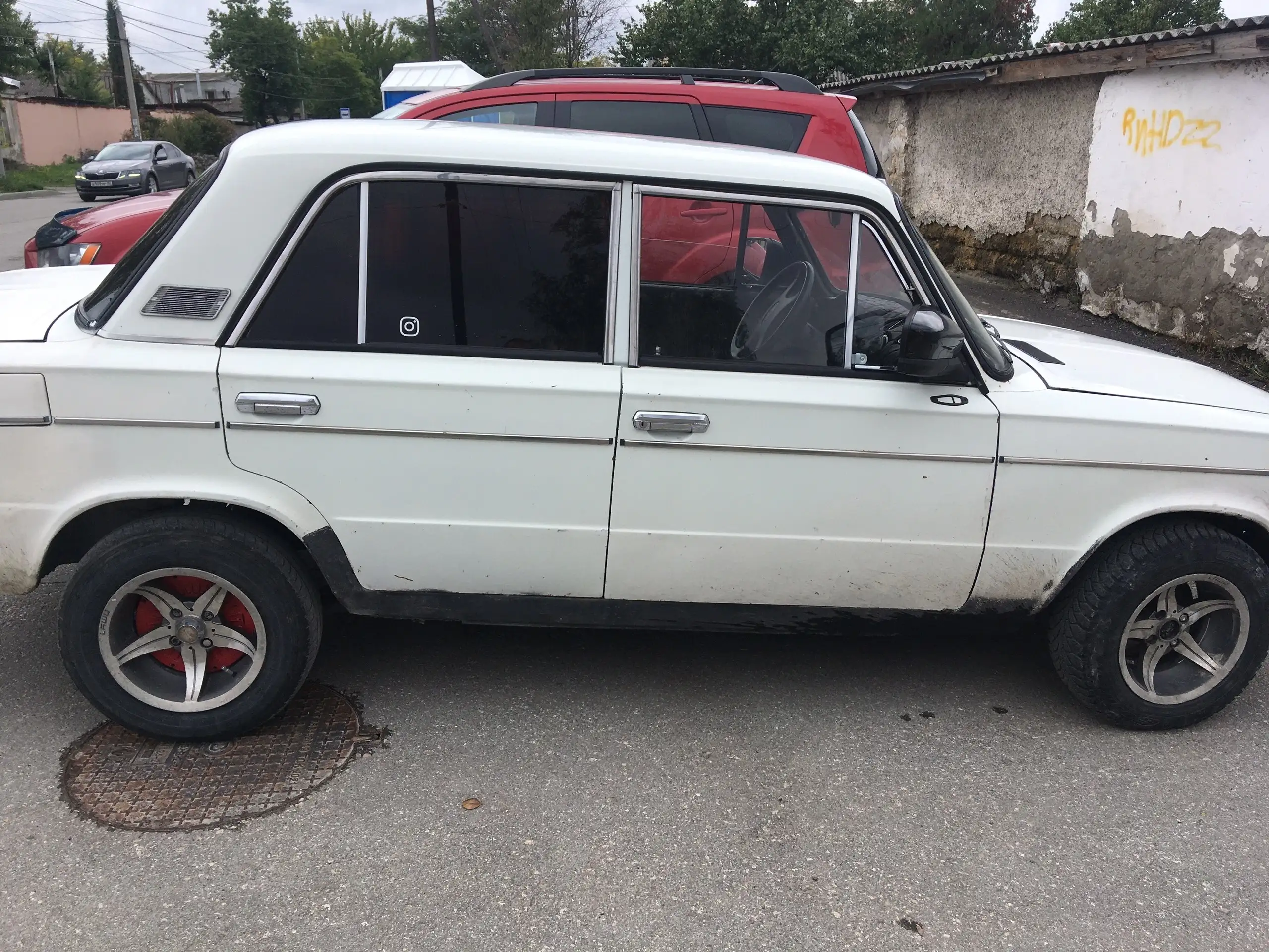 Продажа автомобиля в нормальном состоянии - Легковые автомобили (Авто) в Симферополь