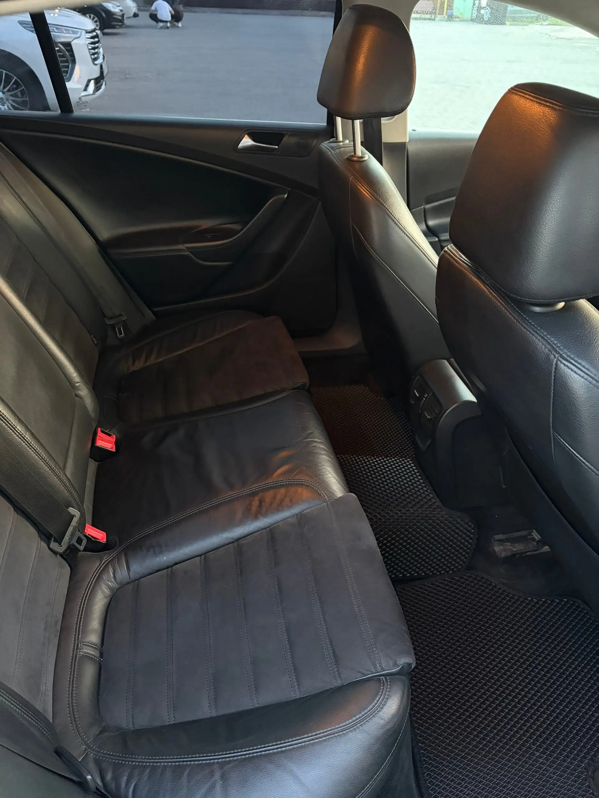 Volkswagen Passat B6 2010 - Легковые автомобили (Авто) в Симферополь