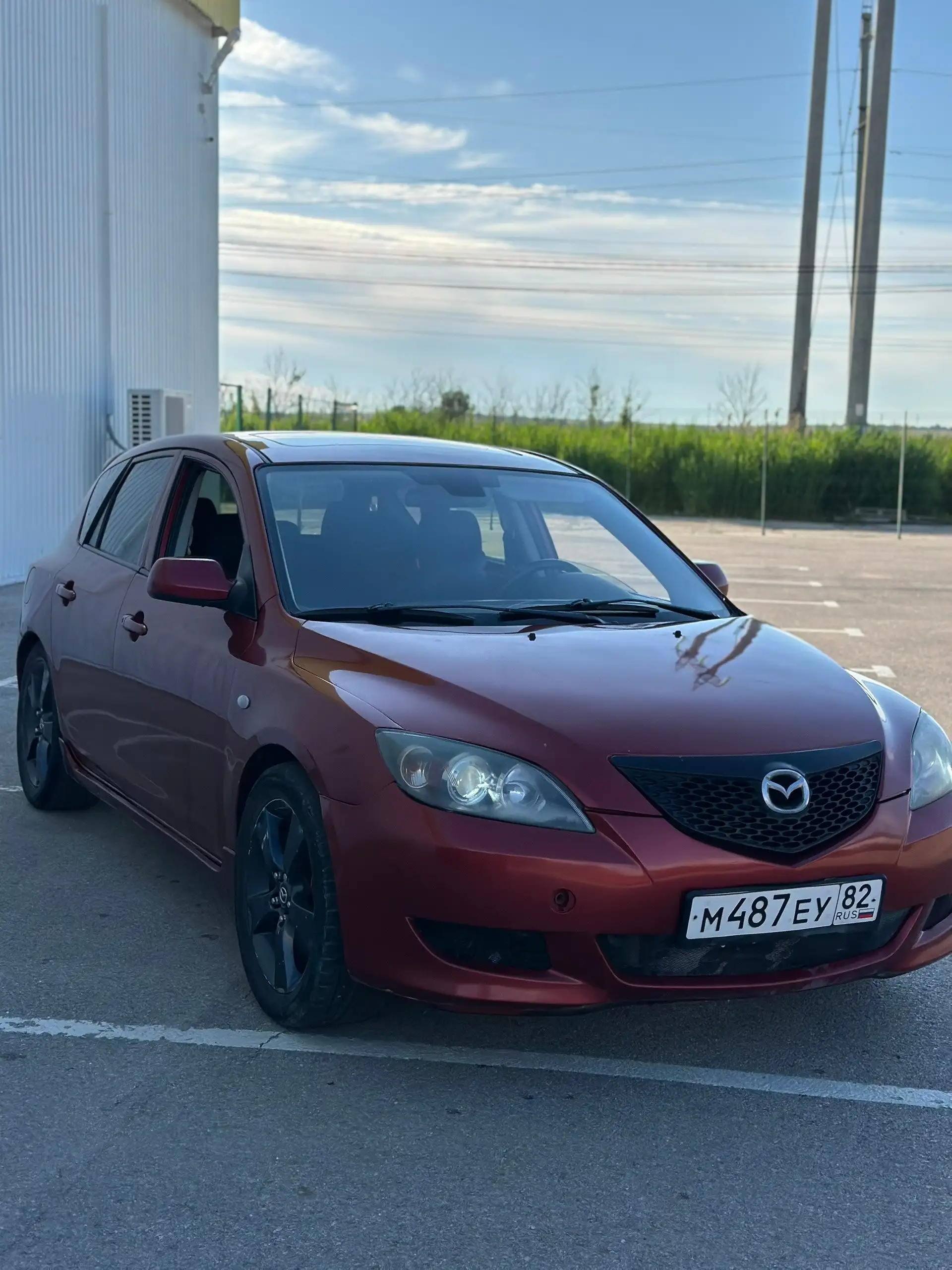 Mazda в хорошем состоянии, Феодосия - Легковые автомобили (Авто) в Феодосия