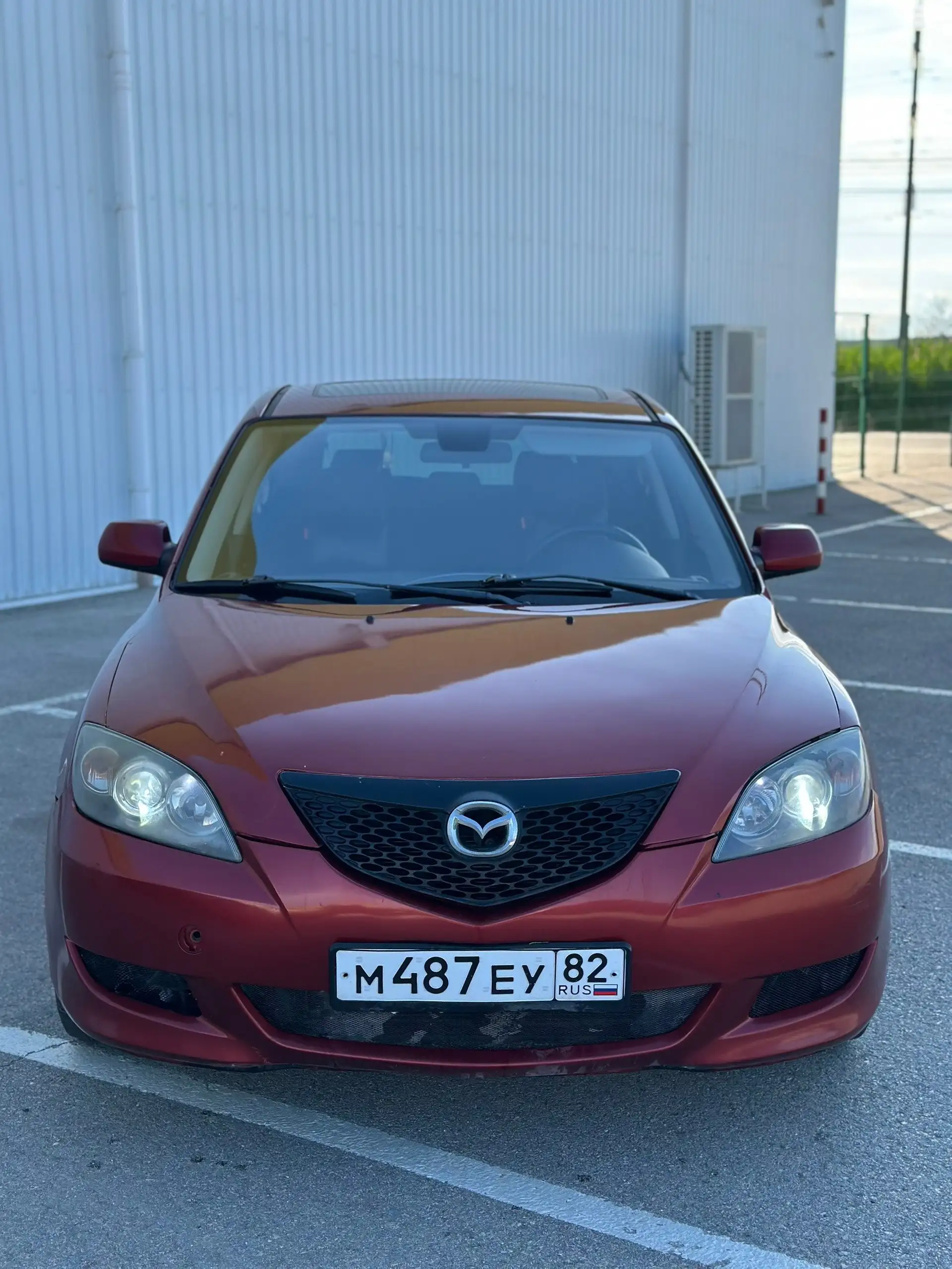 Mazda в хорошем состоянии, Феодосия - Легковые автомобили (Авто) в Феодосия