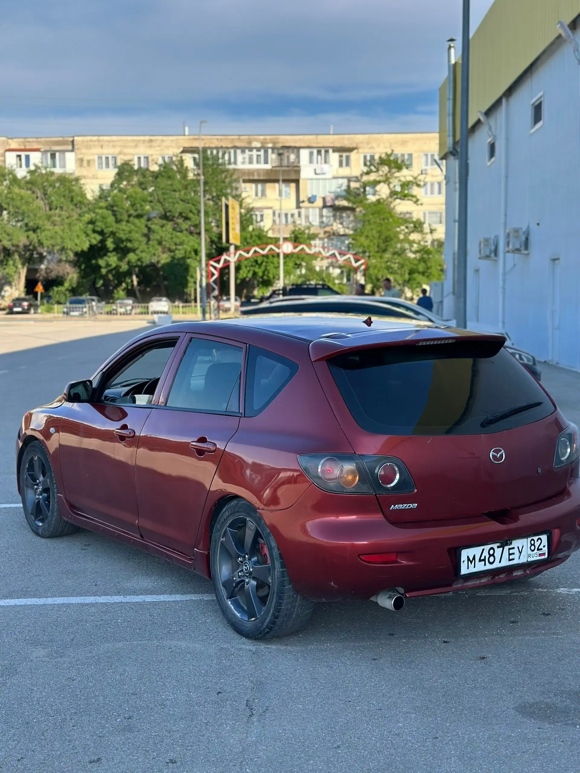 Mazda в хорошем состоянии, Феодосия - Легковые автомобили (Авто) в Феодосия