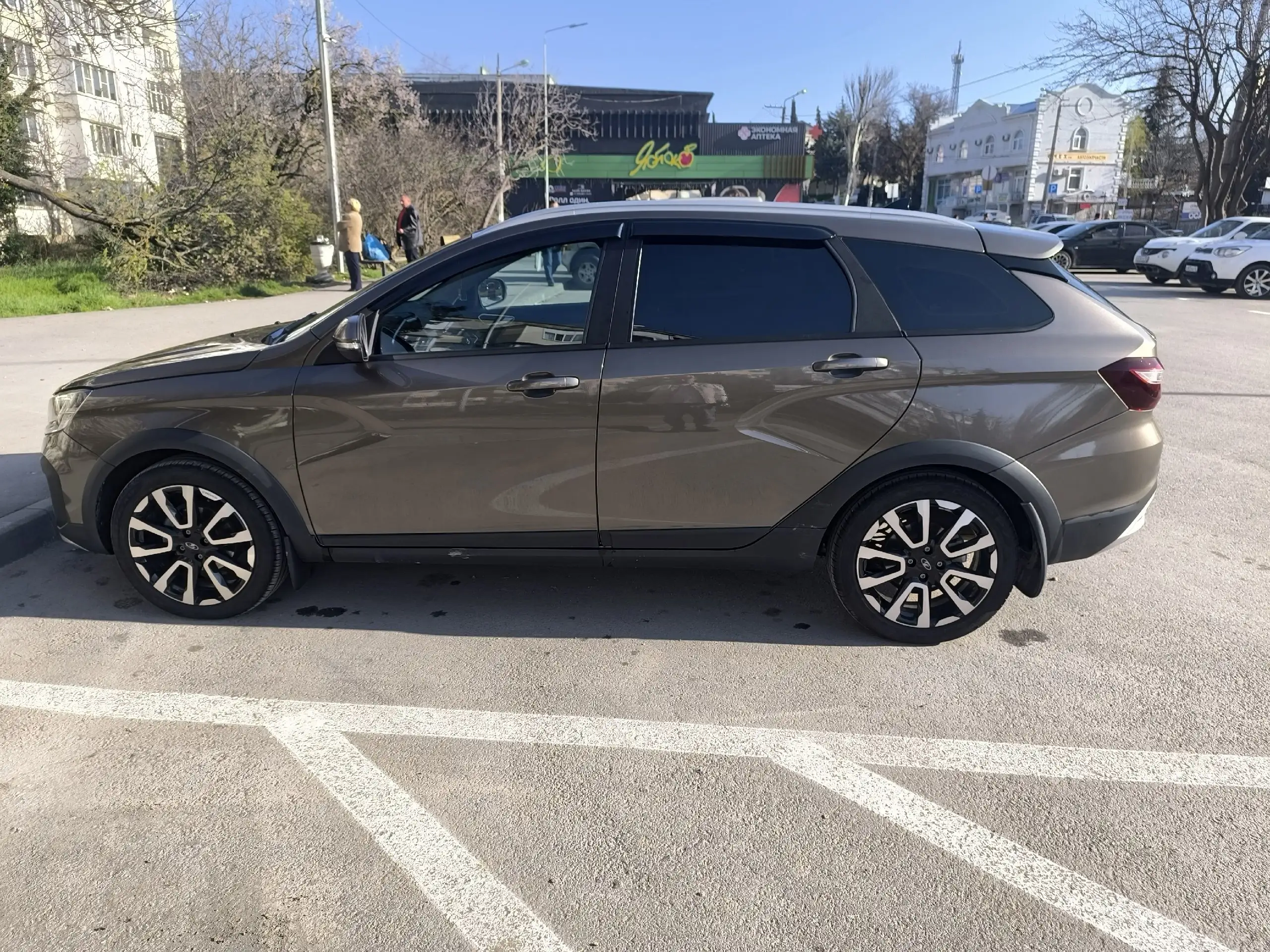 Продажа Лада Веста (1.8, 122л.с.) - Легковые автомобили (Авто) в Севастополь