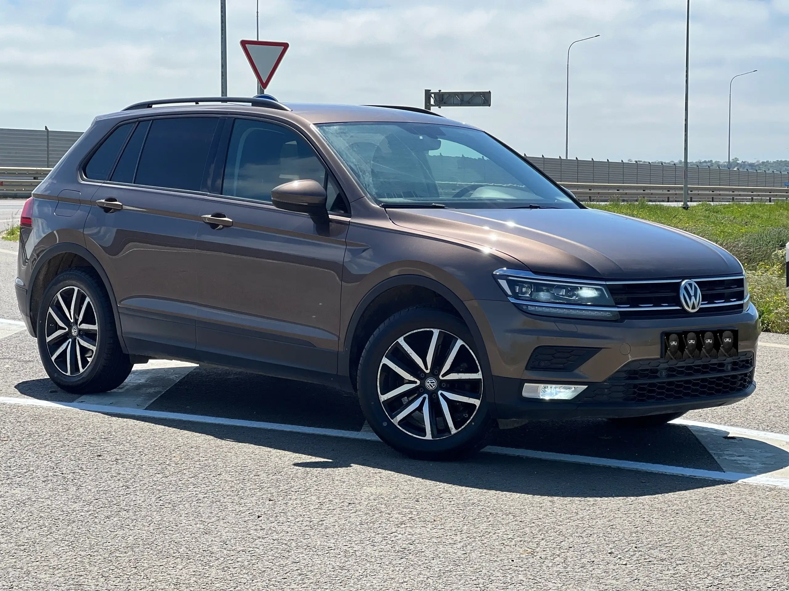Volkswagen Tiguan II 2017 1.4 TSI - Авто в Ленино