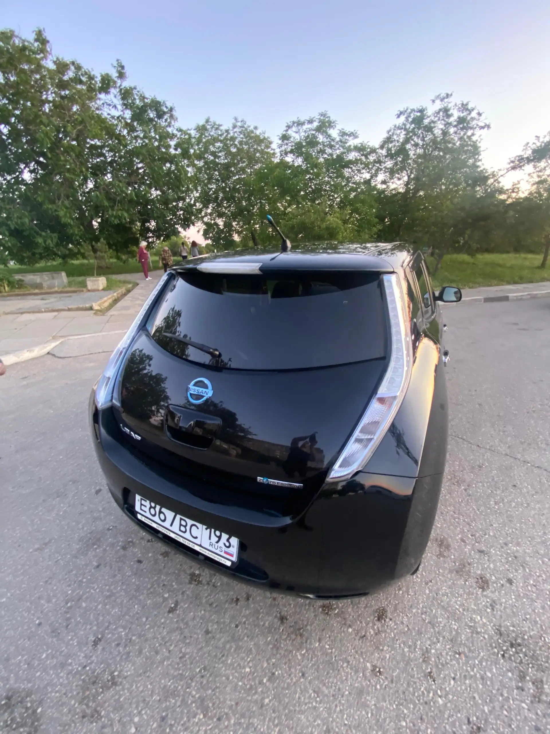Nissan Leaf 2014 AZE0 - Легковые автомобили (Авто) в Симферополь