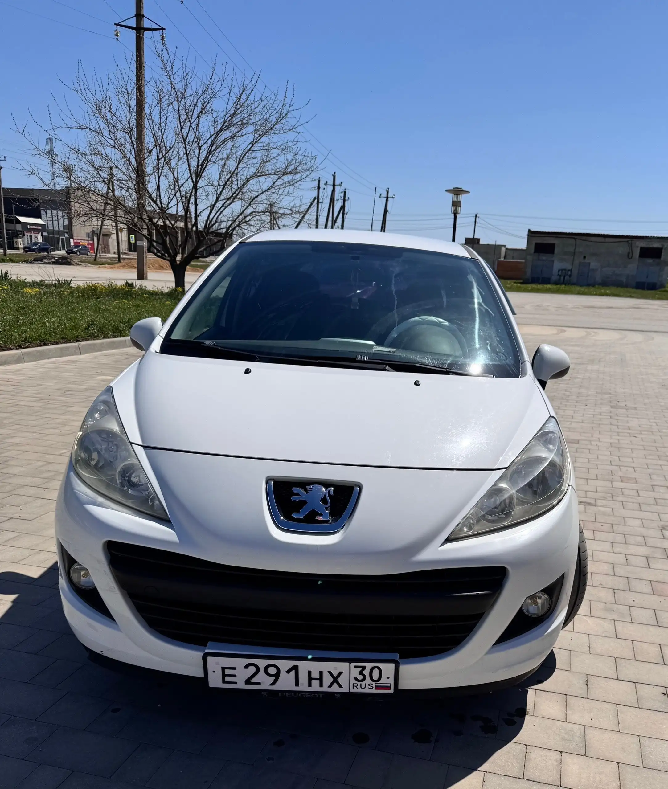 Peugeot 207 1.4 2010 - Легковые автомобили (Авто) в Евпатория