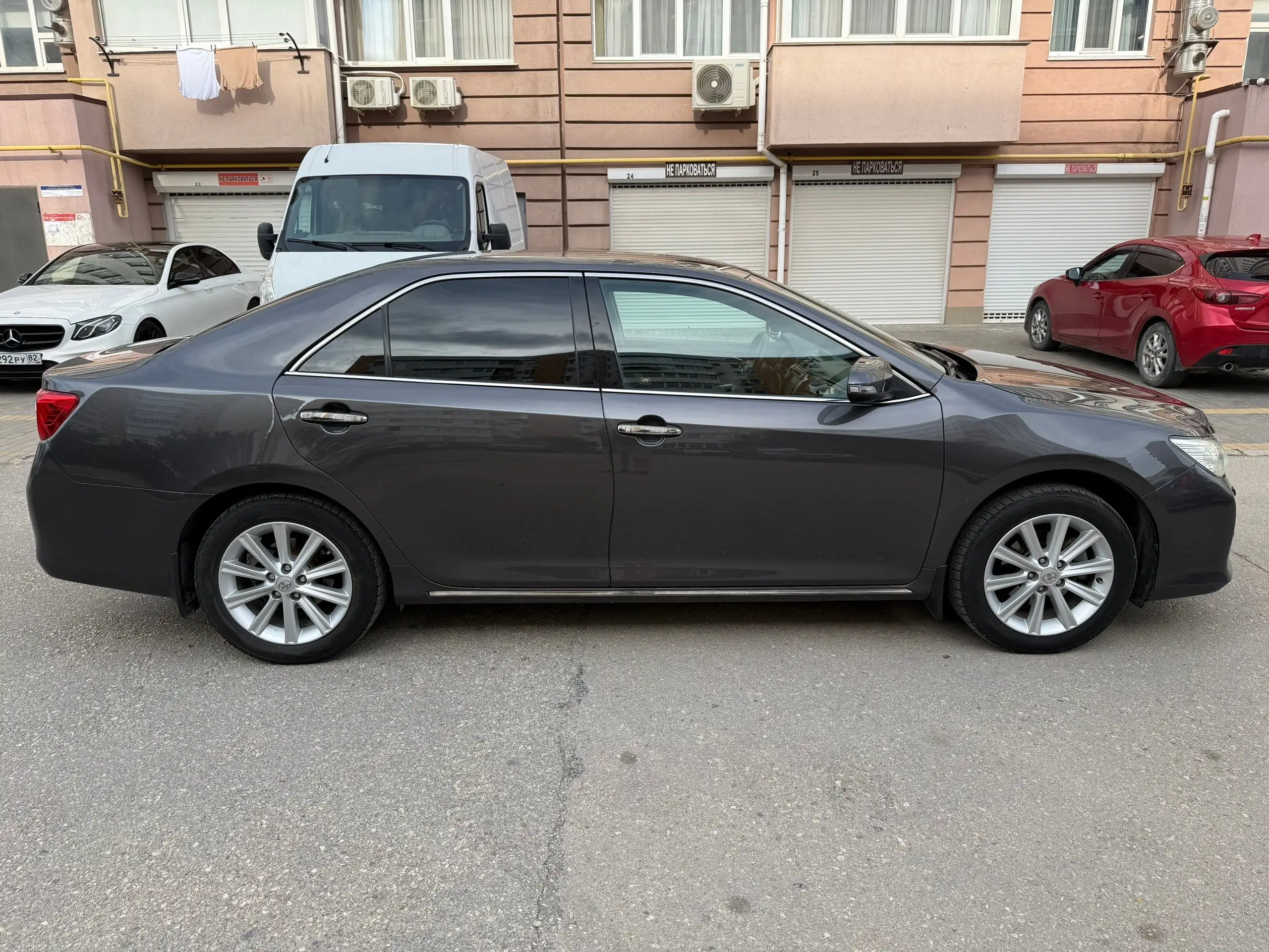Toyota 2.5 2012 - Авто в Симферополь