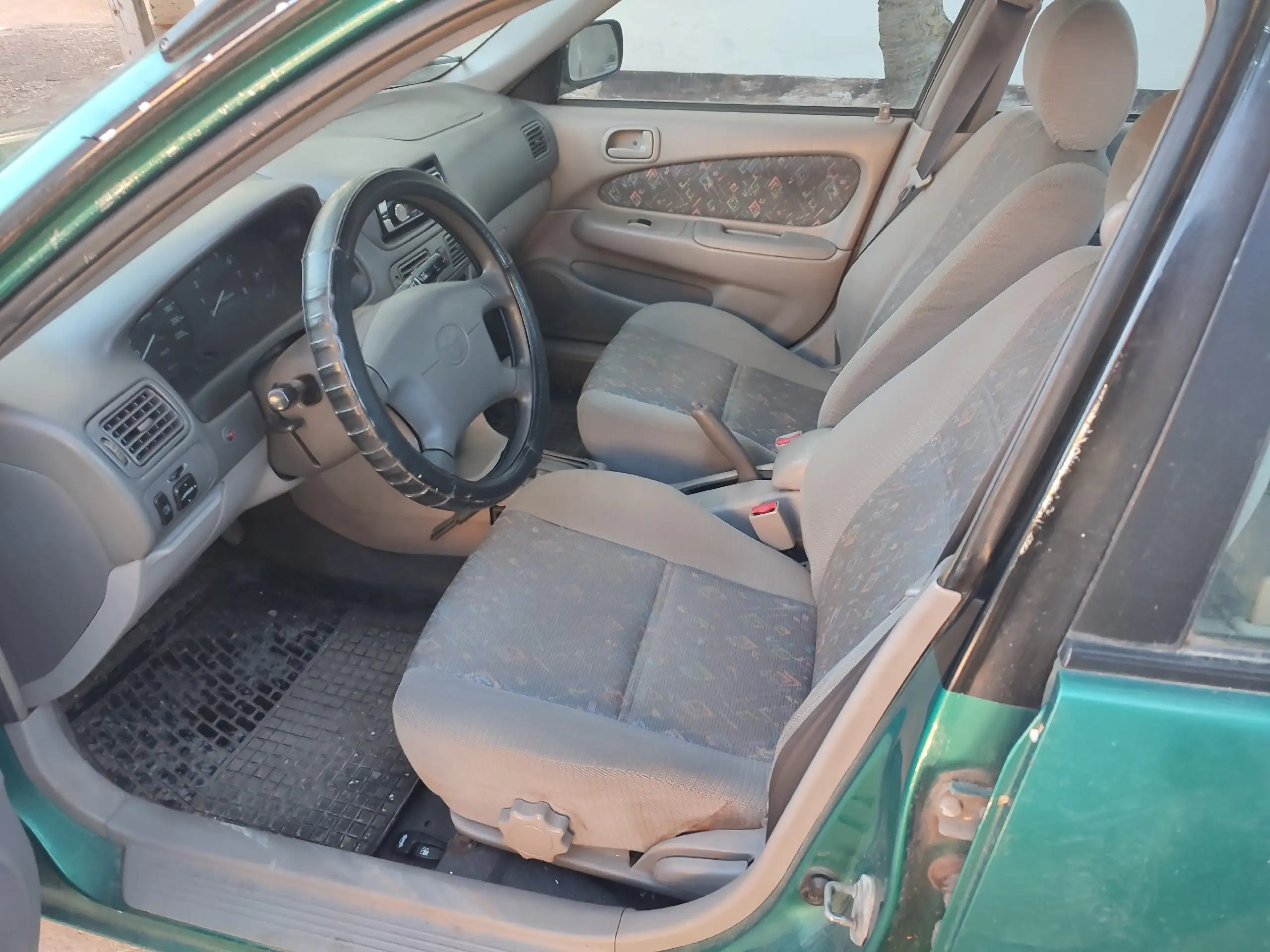 Продажа автомобиля с пробегом 180 тыс.км - Авто в Севастополь