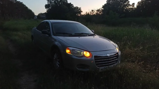 Chrysler Sebring 2.4at 2005 - Легковые авто в Севастополь