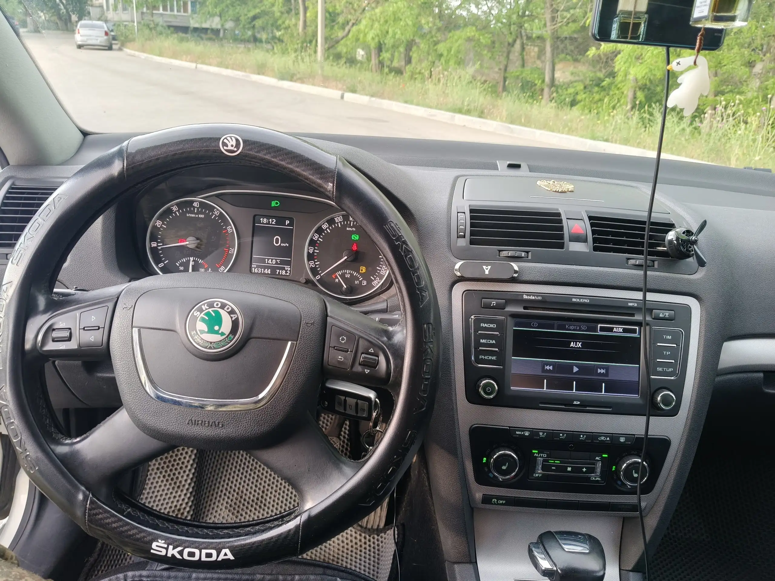 2012 г. VW 1.8 TSI AISIN 1080 - Авто в Севастополь