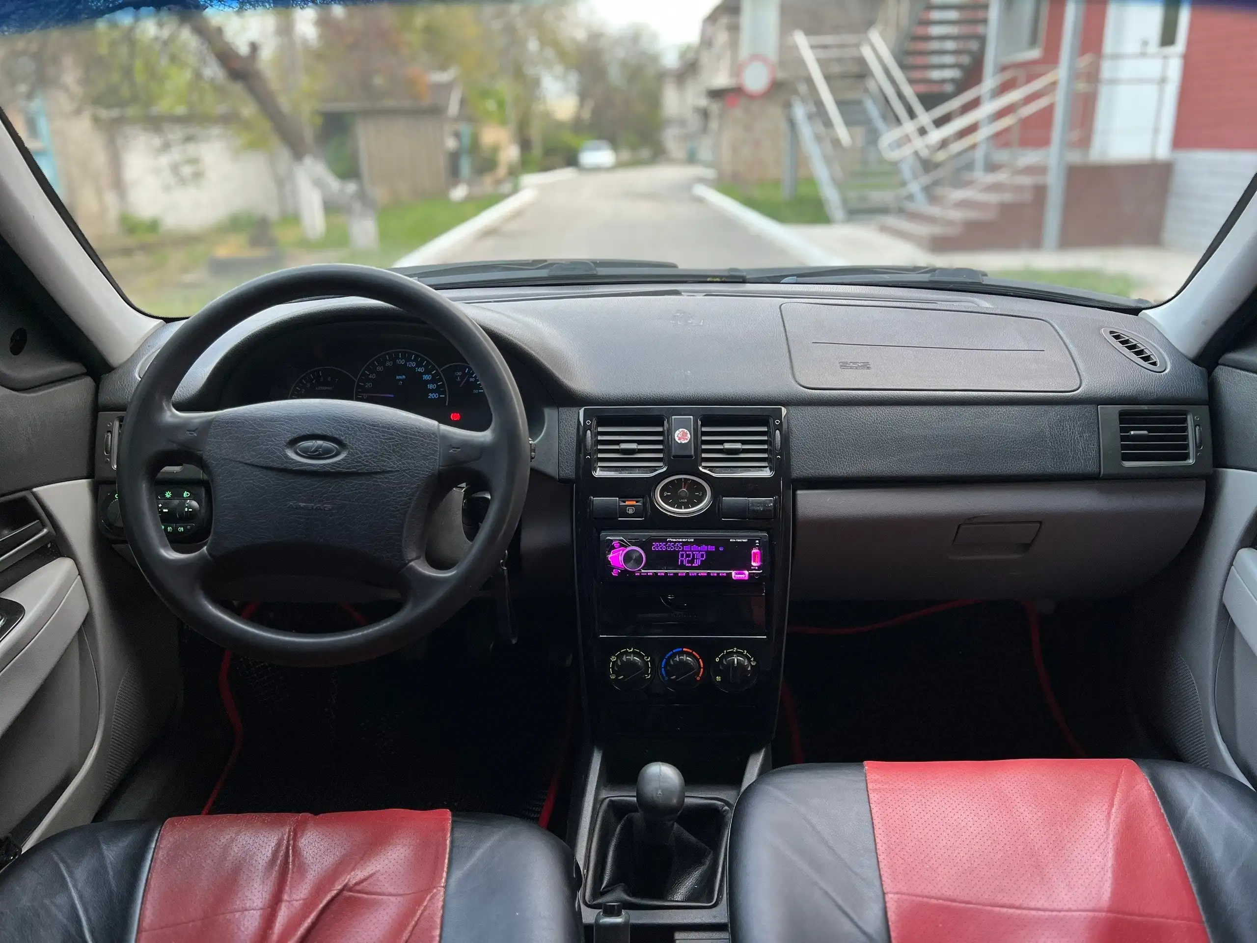 Продажа Приора 2008 года - Легковые автомобили (Авто) в Красногвардейское