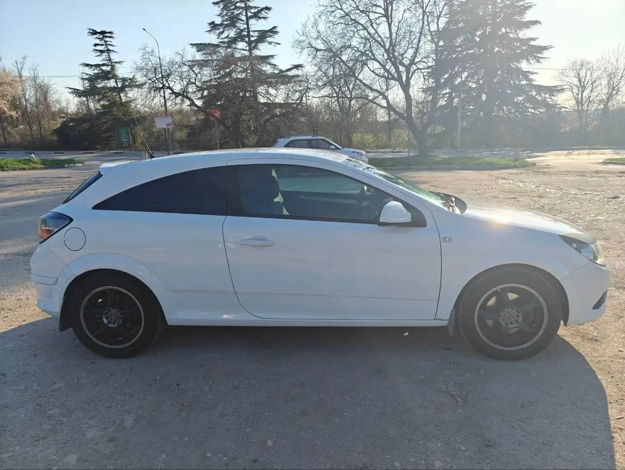 Opel Astra GTC 2010 - Легковые автомобили (Авто) в Севастополь