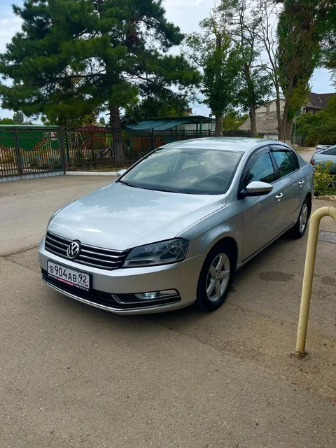 Volkswagen Passat B7 2012 года - Легковые автомобили в Севастополь