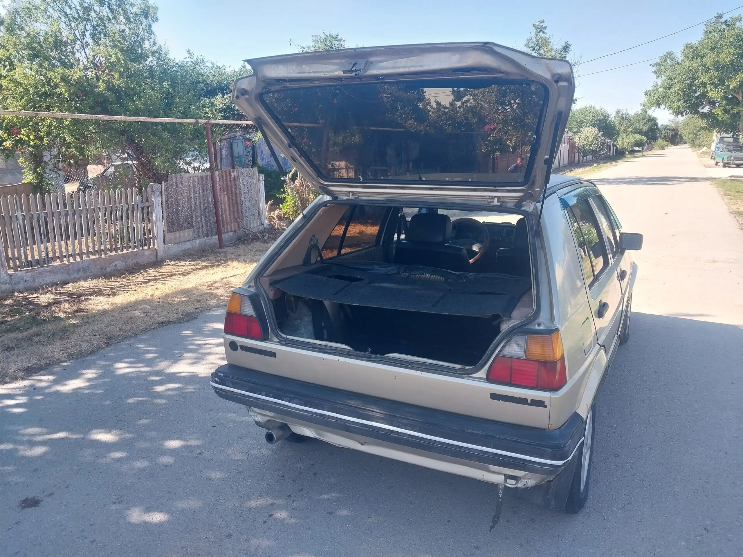 Volkswagen Golf 2 1986 года - Volkswagen Golf 2 (Авто) в Неизвестно
