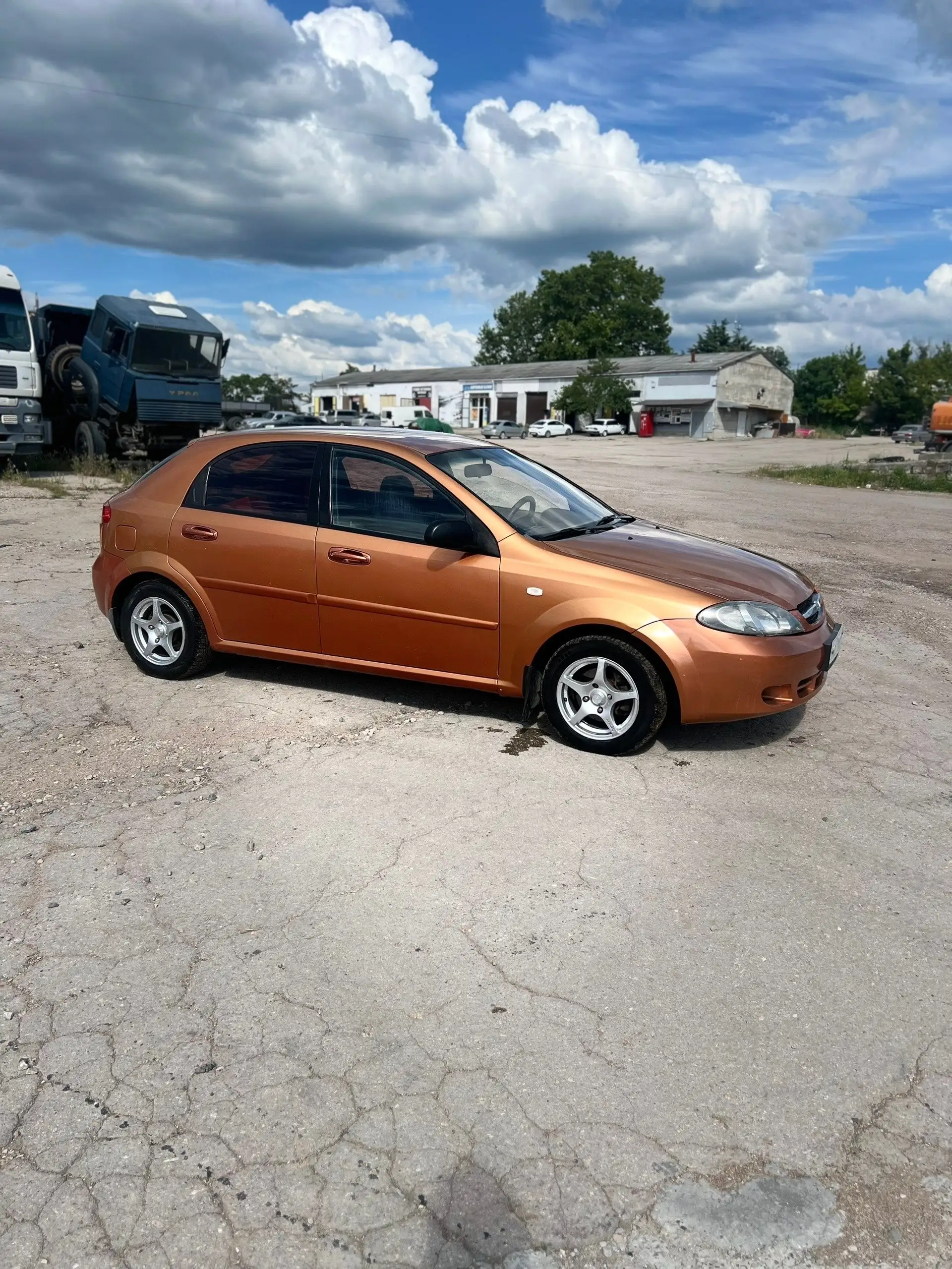 Продам Лачик - Легковые автомобили (Авто) в Бахчисарай
