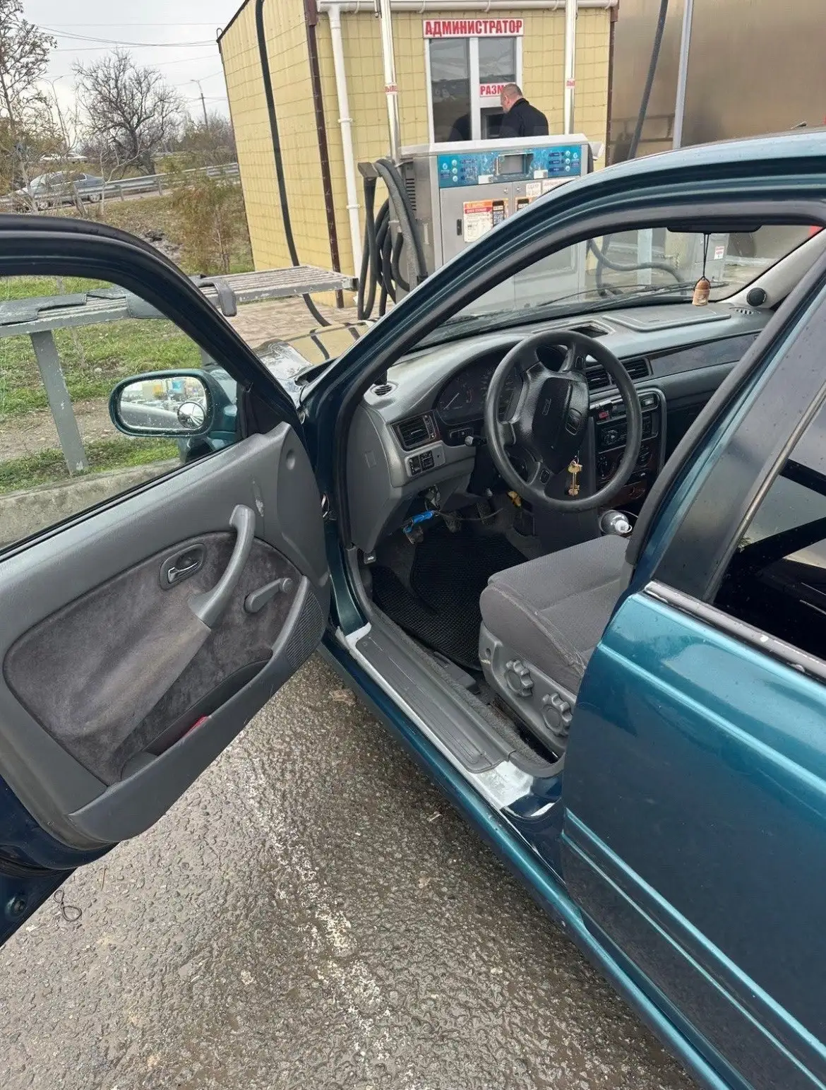Honda Civic 1998 - Легковые автомобили (Авто) в Симферополь