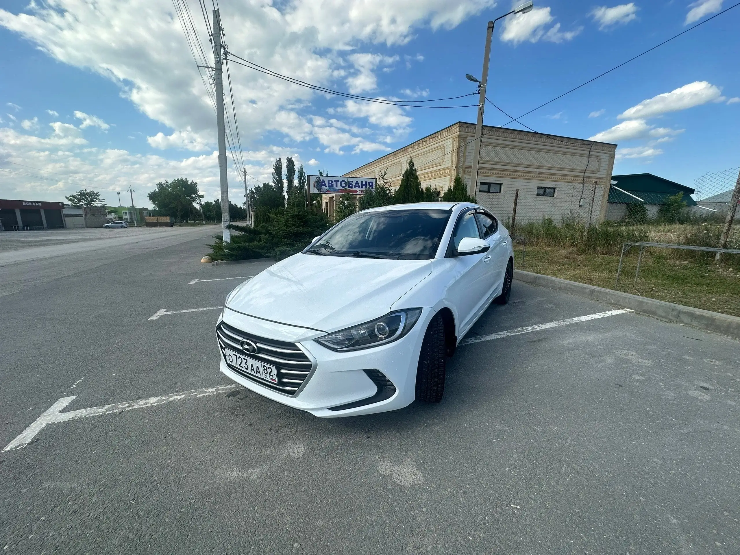 Hyundai Elantra 2018, 233000 км, 980000 руб - Легковые автомобили (Авто) в Симферополь
