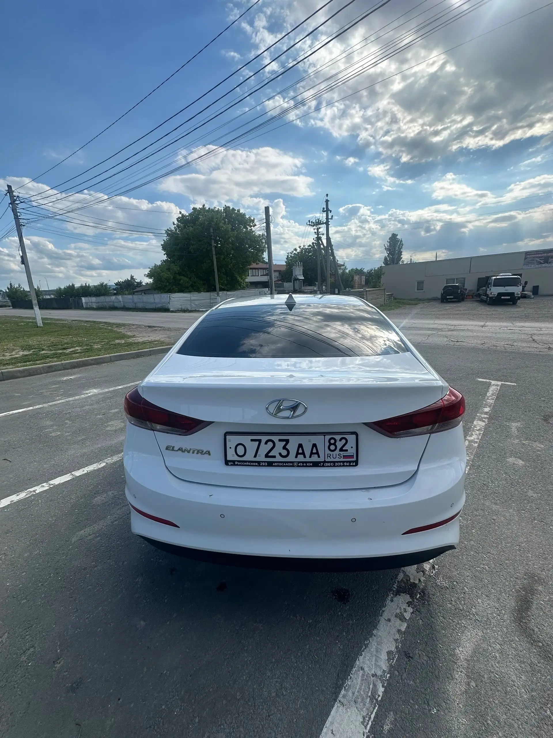 Hyundai Elantra 2018, 233000 км, 980000 руб - Легковые автомобили (Авто) в Симферополь