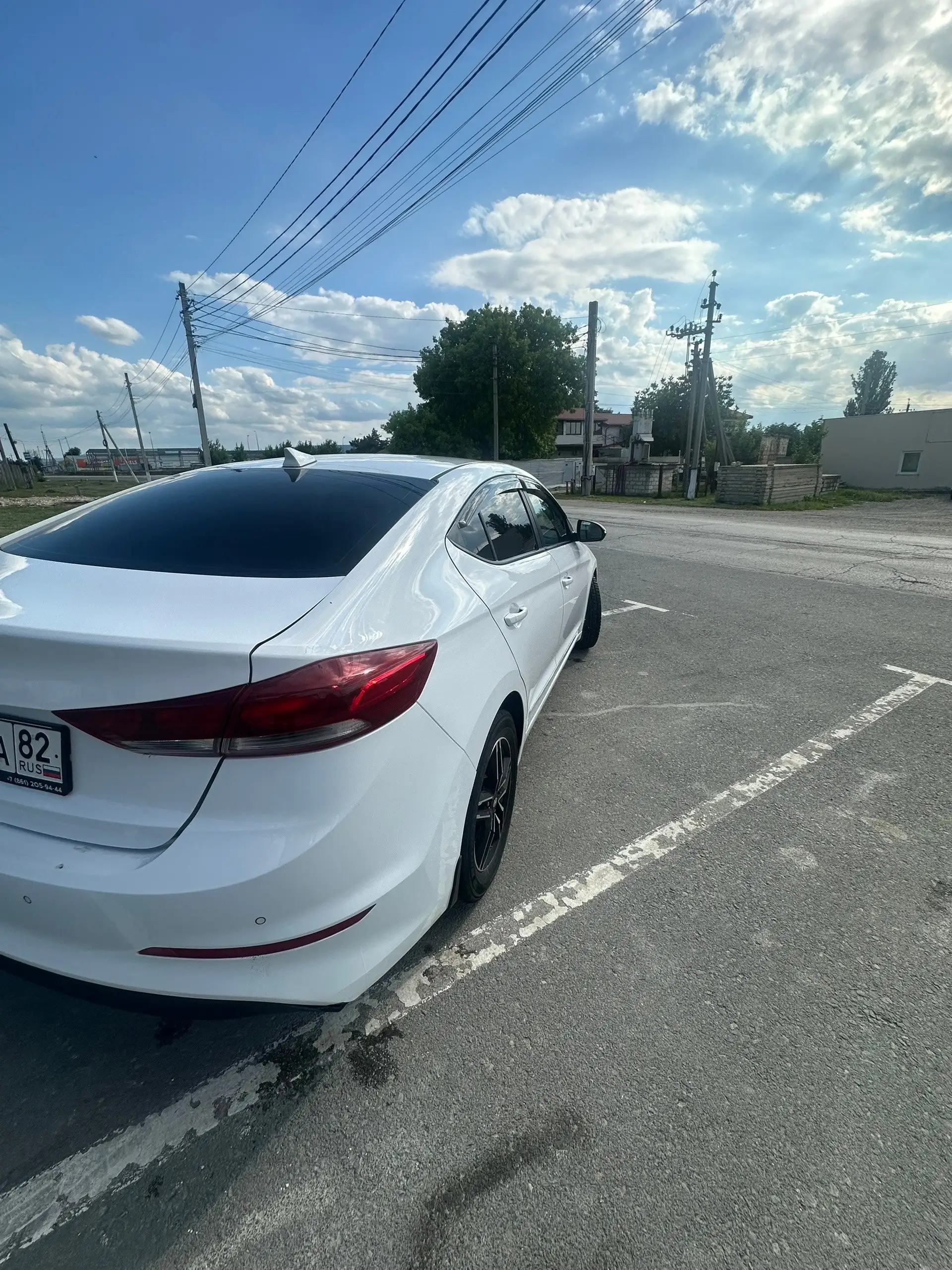 Hyundai Elantra 2018, 233000 км, 980000 руб - Легковые автомобили (Авто) в Симферополь