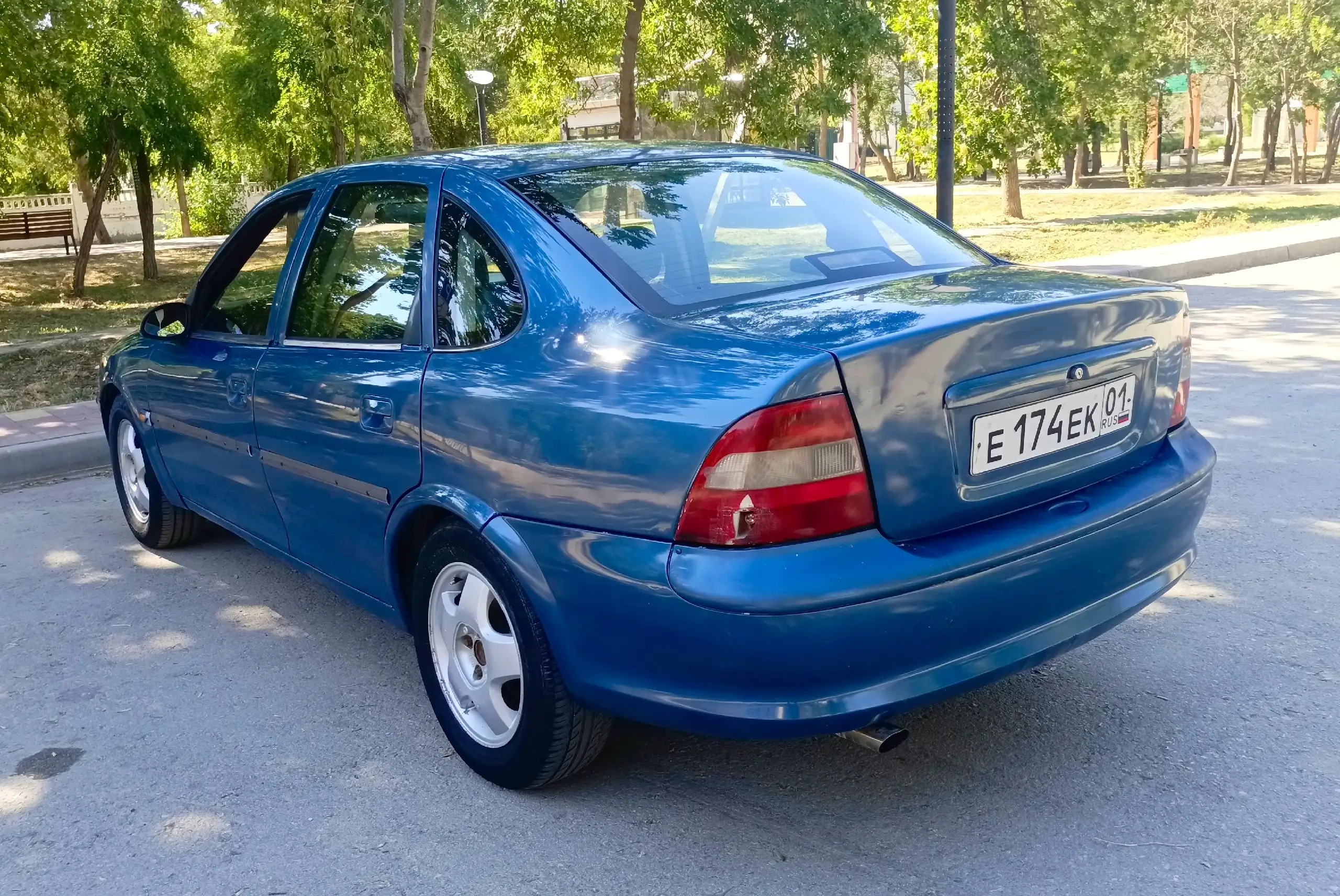 Опель Вектра 1.6 на ходу, Красноперекопск - Легковые автомобили (Авто) в Красноперекопск