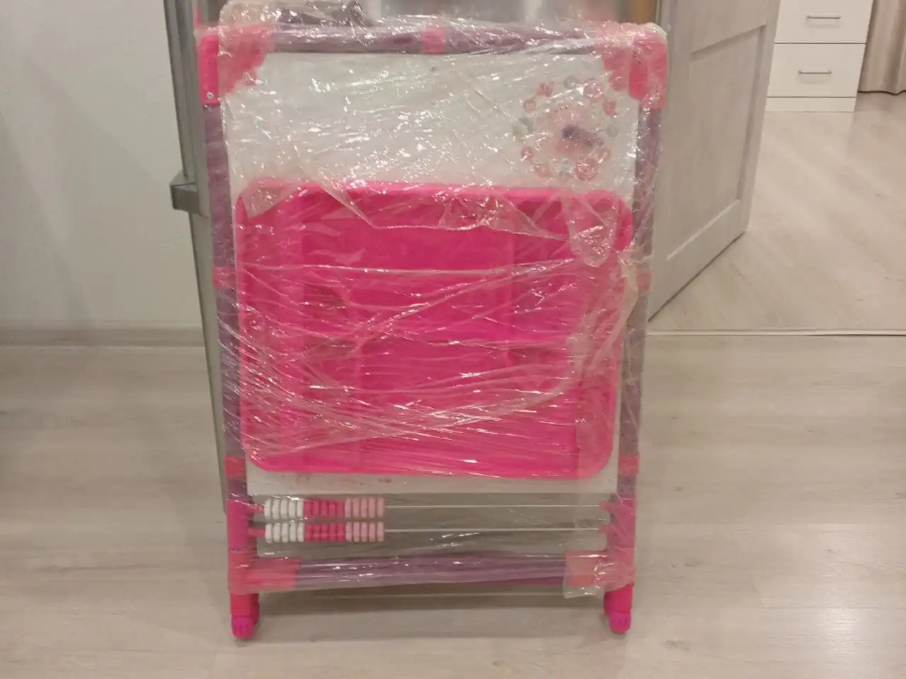 Детский мольберт в отличном состоянии