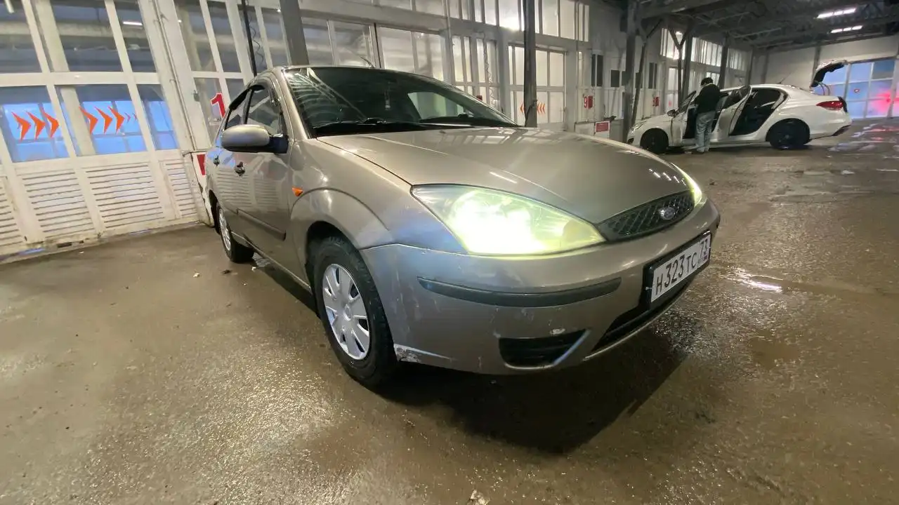 Ford Focus 2004 года