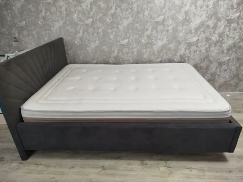 Продам кровать с ортопедическим матрасом Карона - Мягкая мебель в Ульяновск