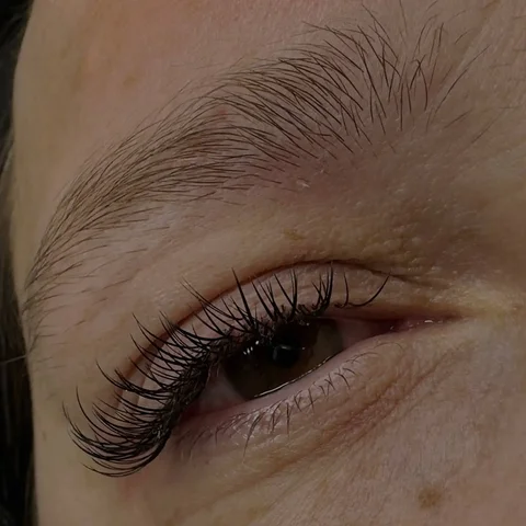 Наращивание ресниц в салоне красоты Vikki - Строительство и ремонт в Ульяновск