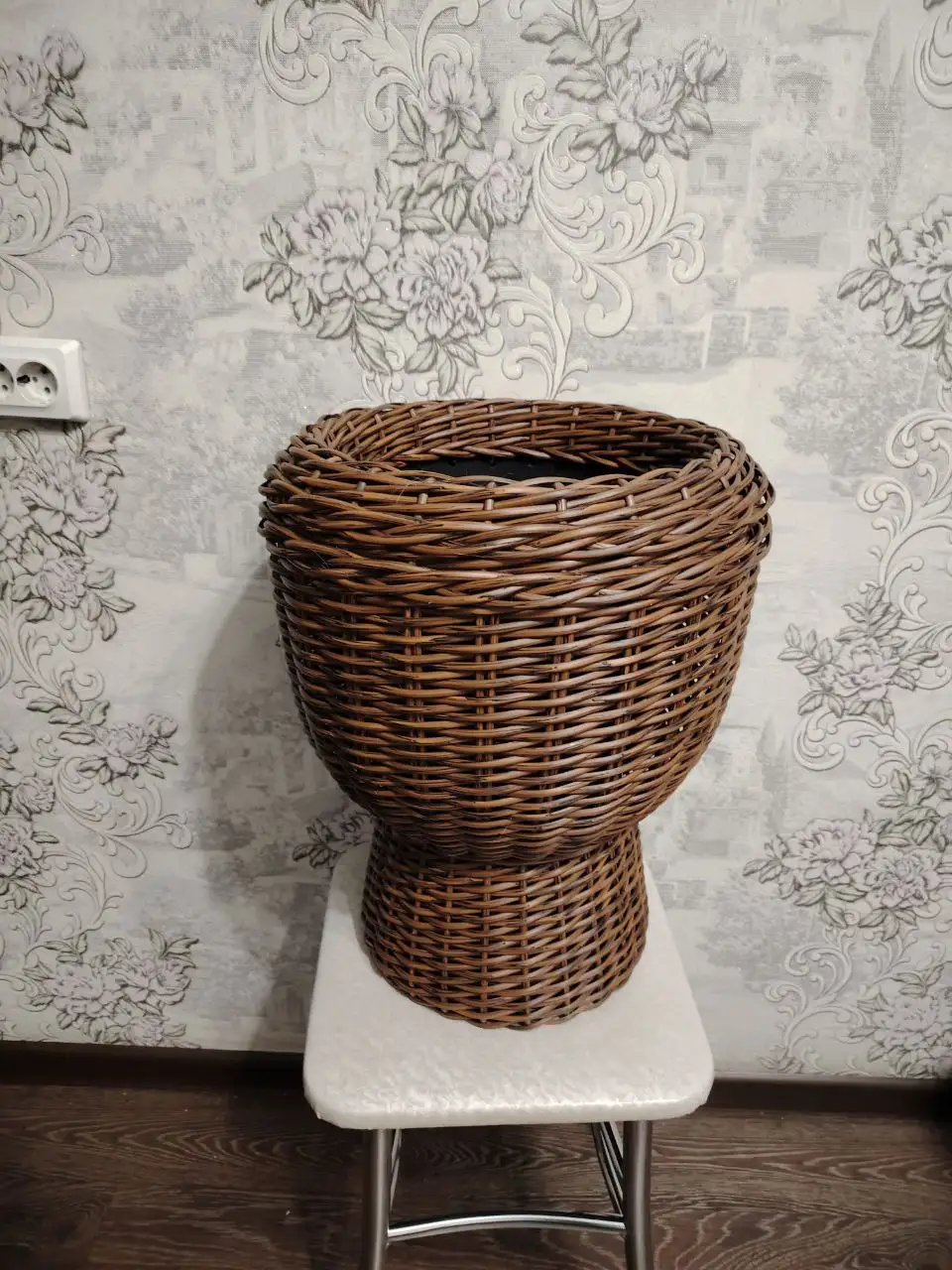 Продам кашпо из искусственного ротанга - Декор и интерьер (Для дома и дачи) в Ульяновск