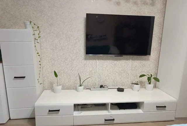 Продажа стенки в хорошем состоянии - Стройматериалы в Чебоксары