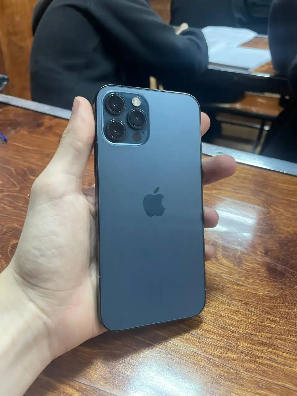 Продам iPhone 12 Pro 128GB