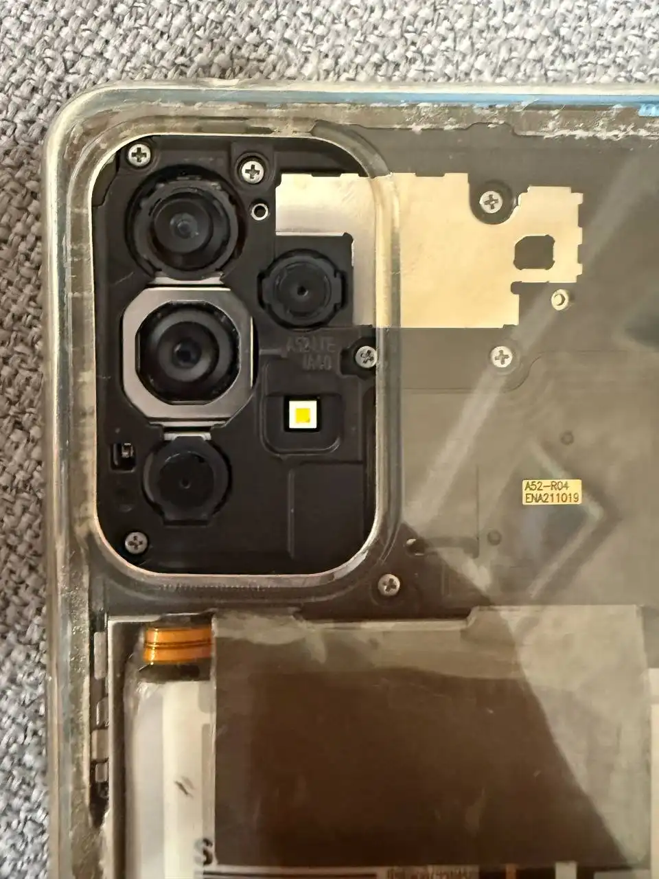 Продажа Samsung A53 с попаданием влаги